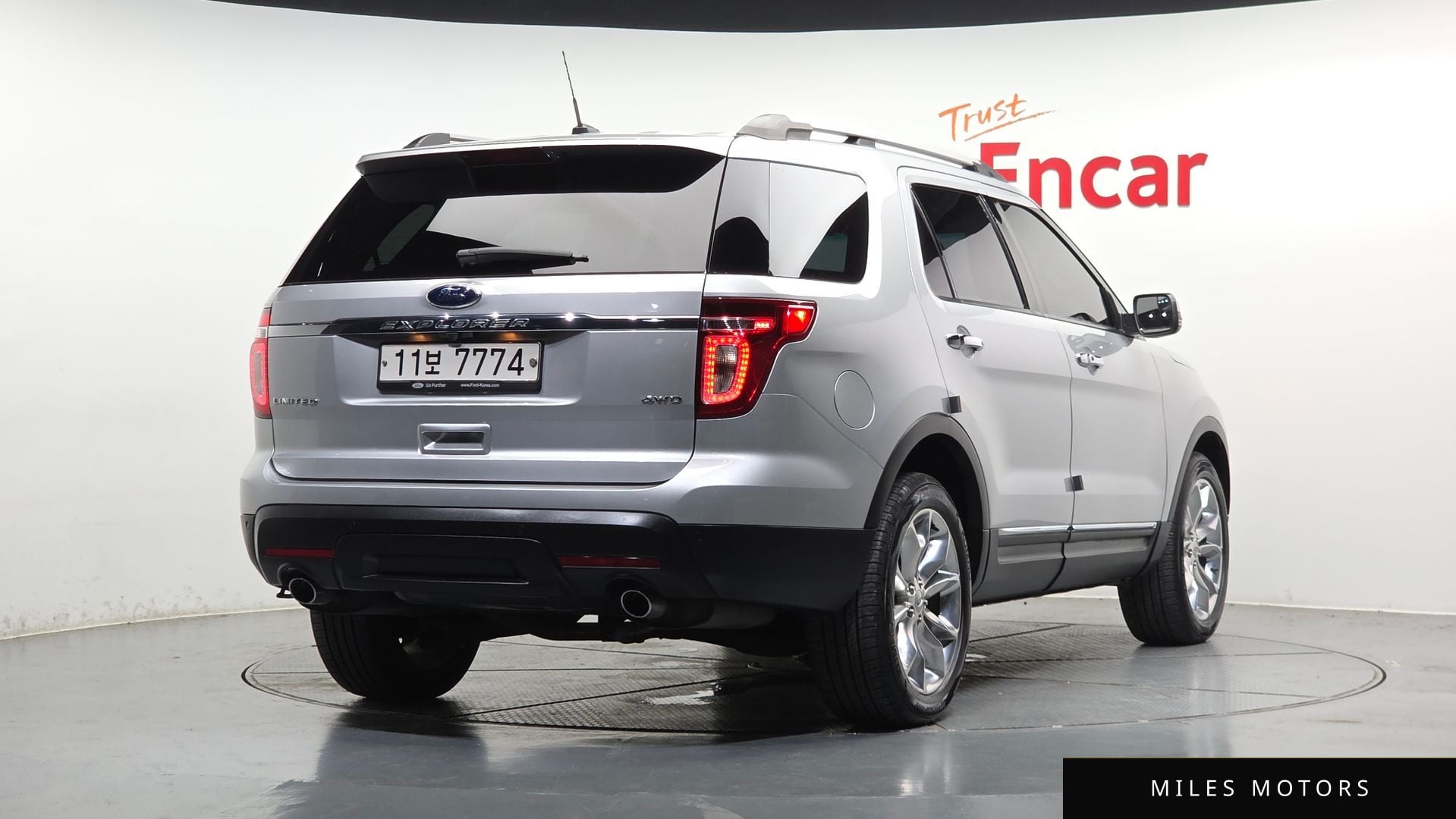 Ford Explorer 2015 — миниатюра 2