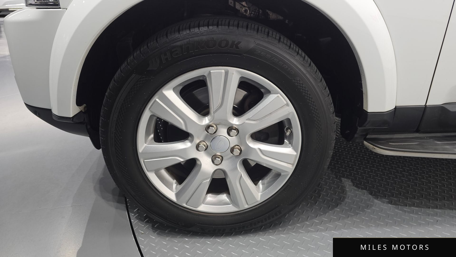 Land Rover Discovery 2016 — миниатюра 5