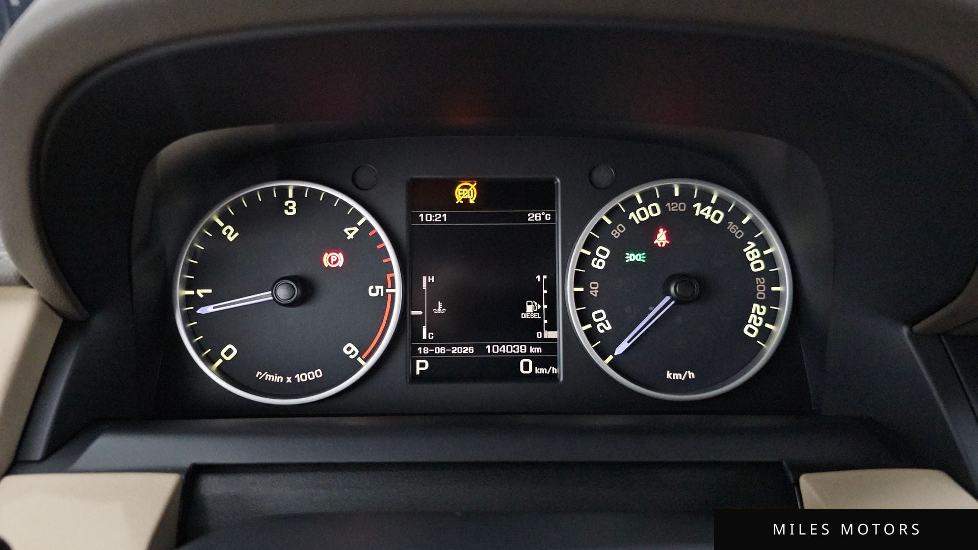Land Rover Discovery 2016 — миниатюра 8
