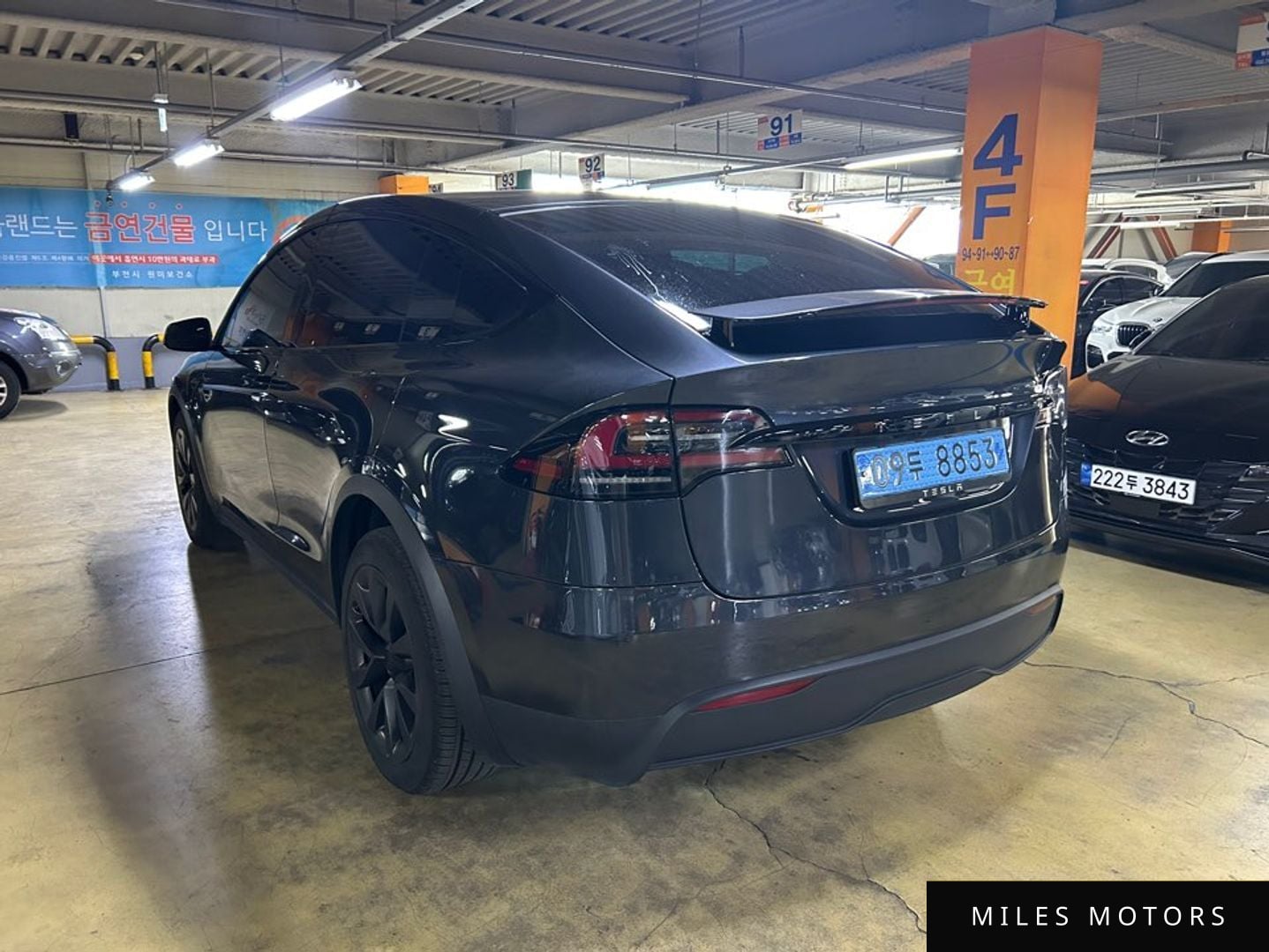 Tesla Model X 2024 — миниатюра 3