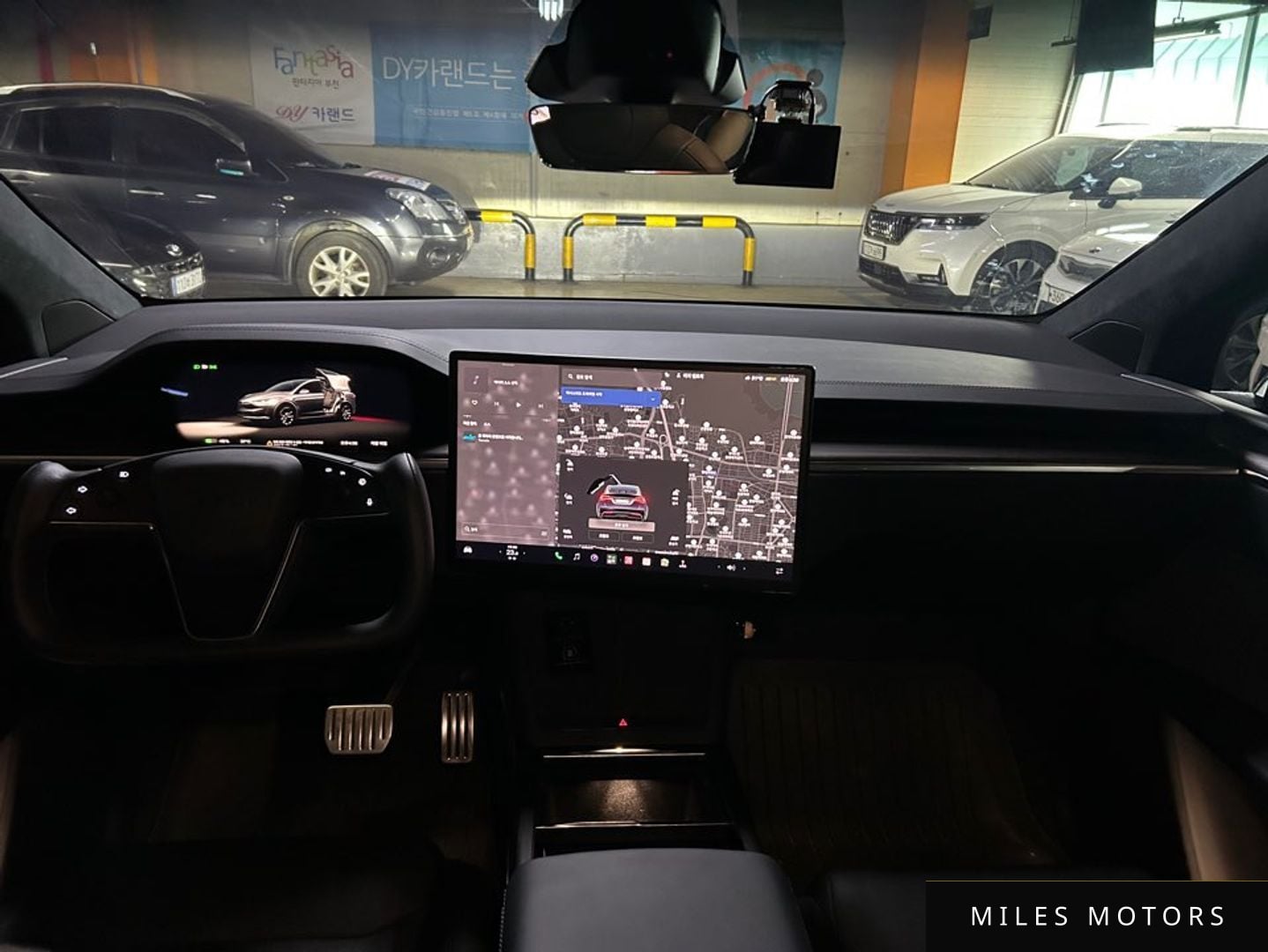 Tesla Model X 2024 — миниатюра 12