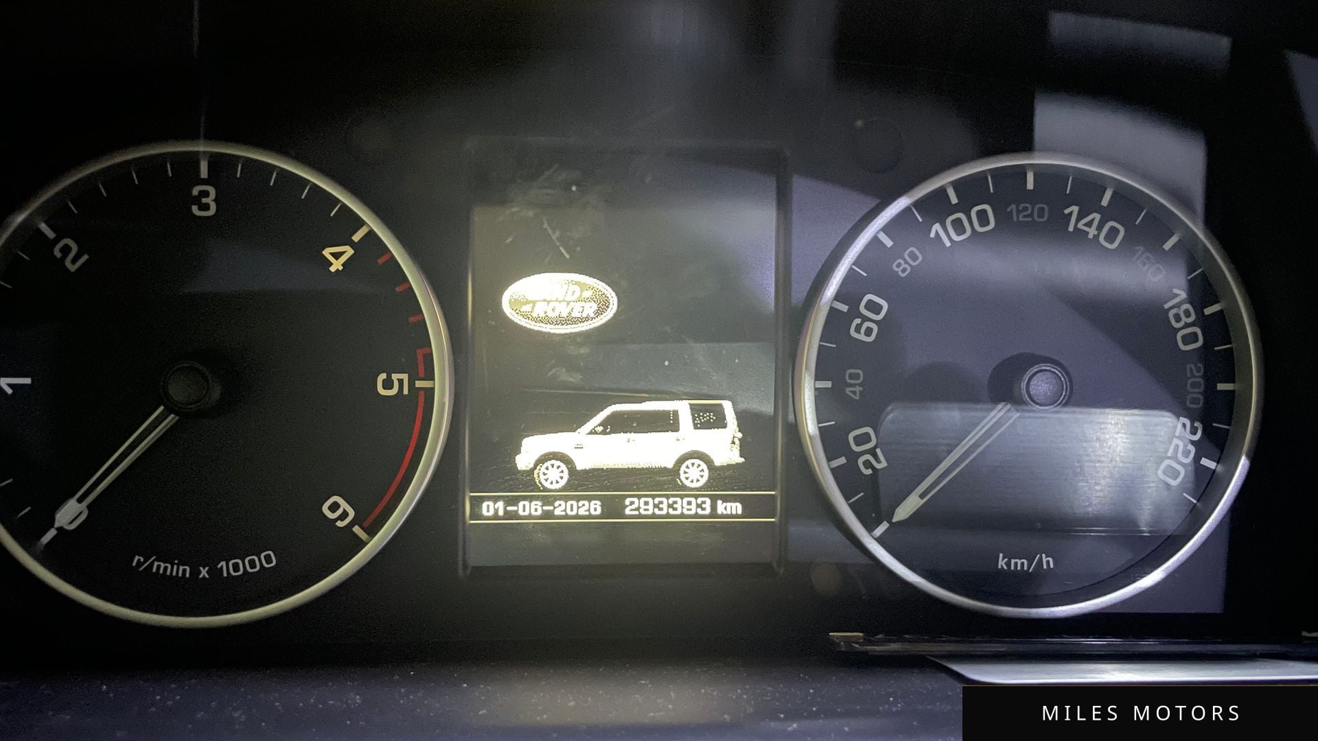 Land Rover Discovery 2014 — миниатюра 11