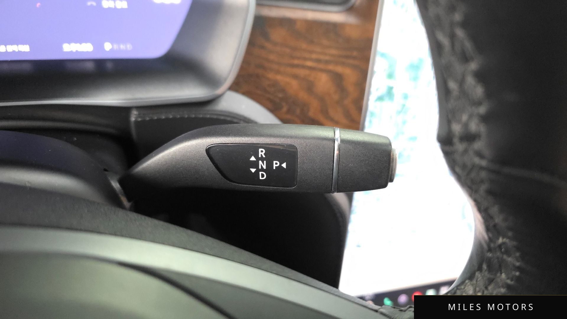 Tesla Model X 2018 — миниатюра 9