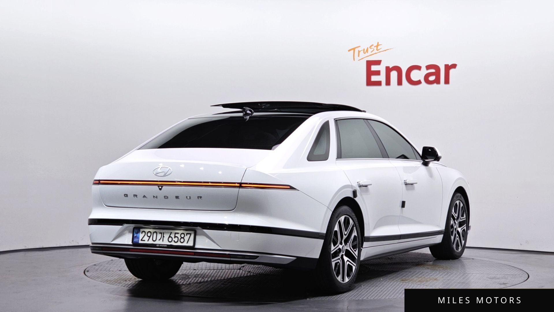Hyundai Grandeur 2023 — миниатюра 2