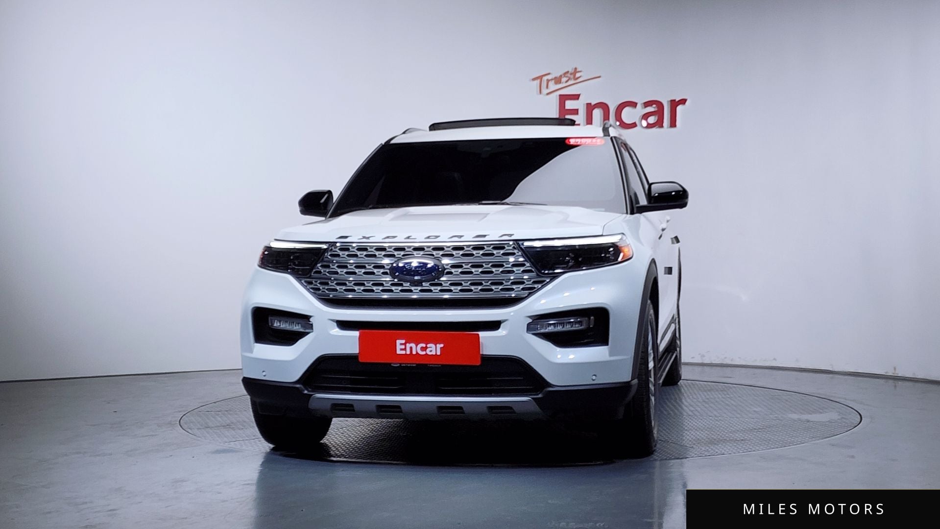 Ford Explorer 2020 — миниатюра 2