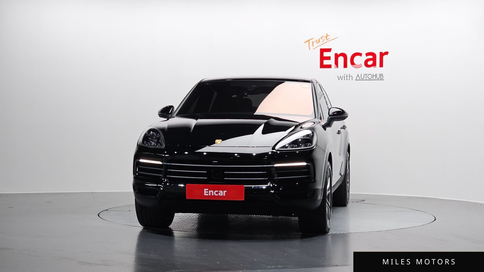 Porsche Cayenne 2023 — миниатюра 3