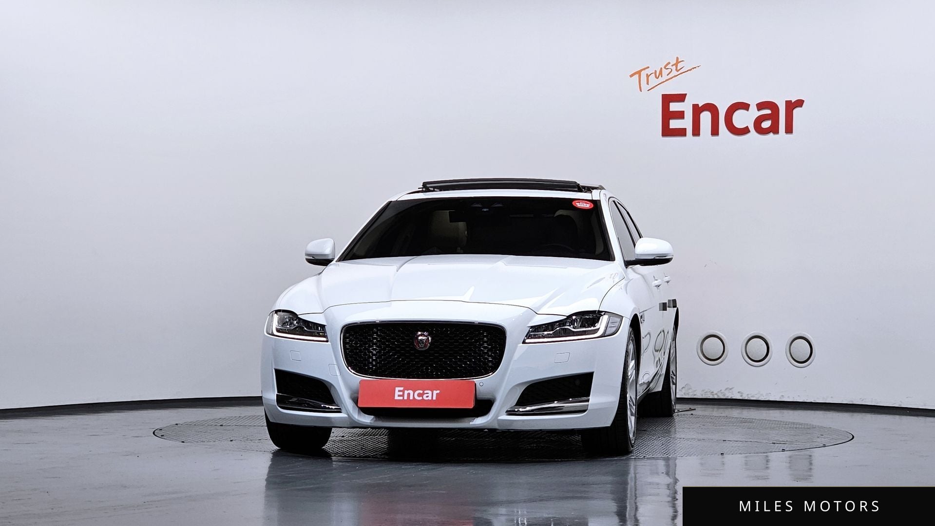 Jaguar XF (X260) 2016 — миниатюра 3