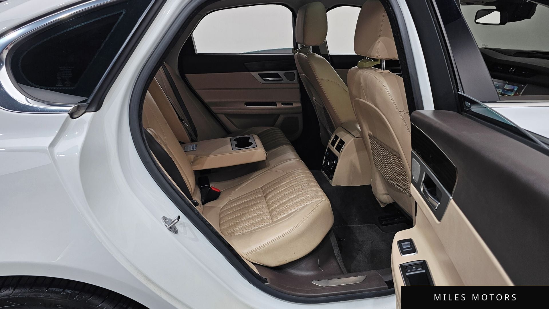 Jaguar XF (X260) 2016 — миниатюра 11