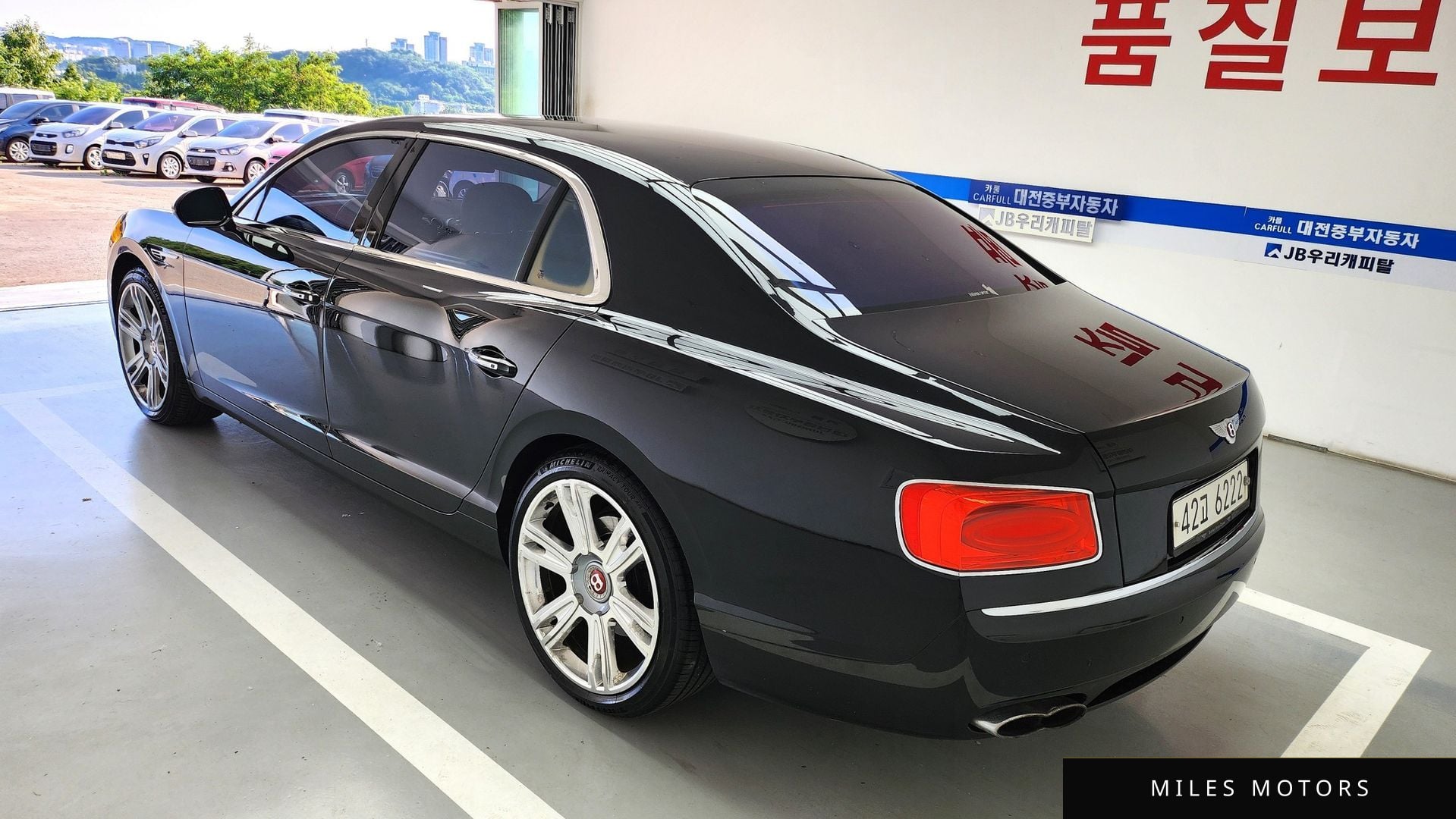 Bentley Flying Spur 2015 — миниатюра 12