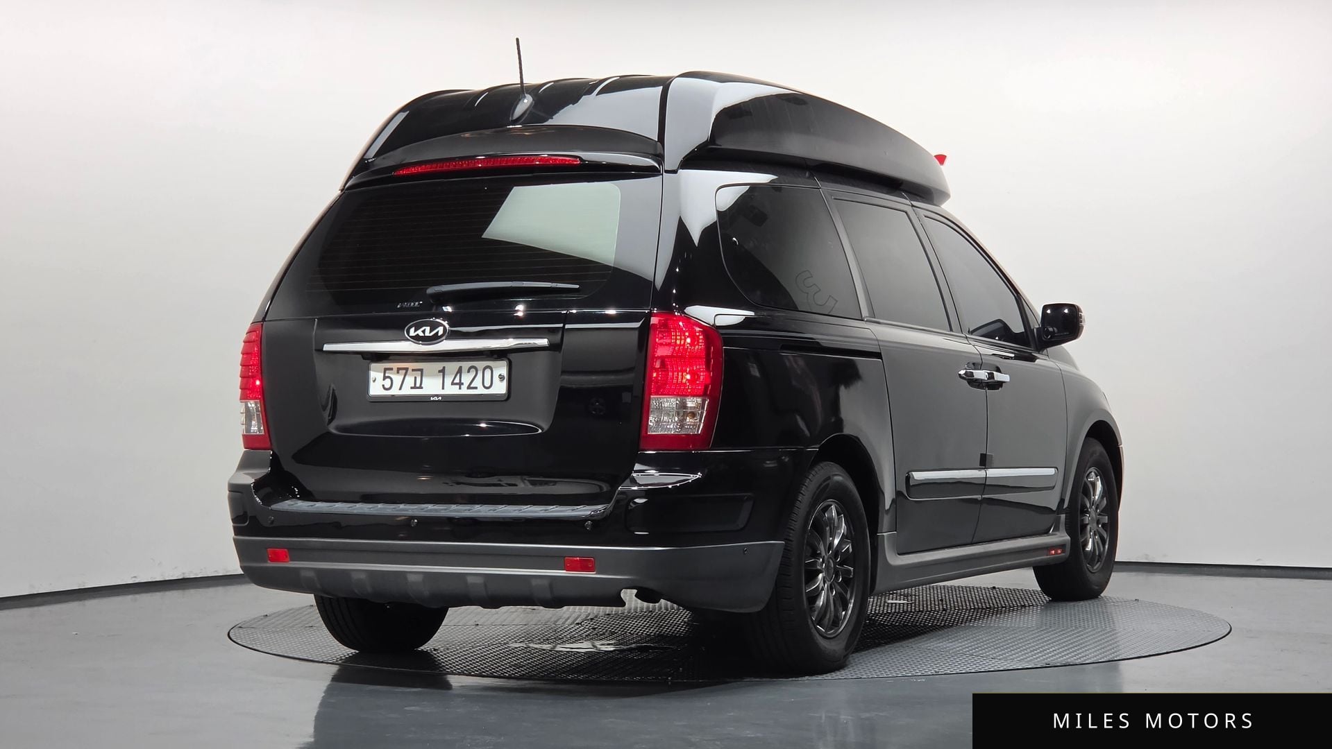 Kia Canival 2010 — миниатюра 2