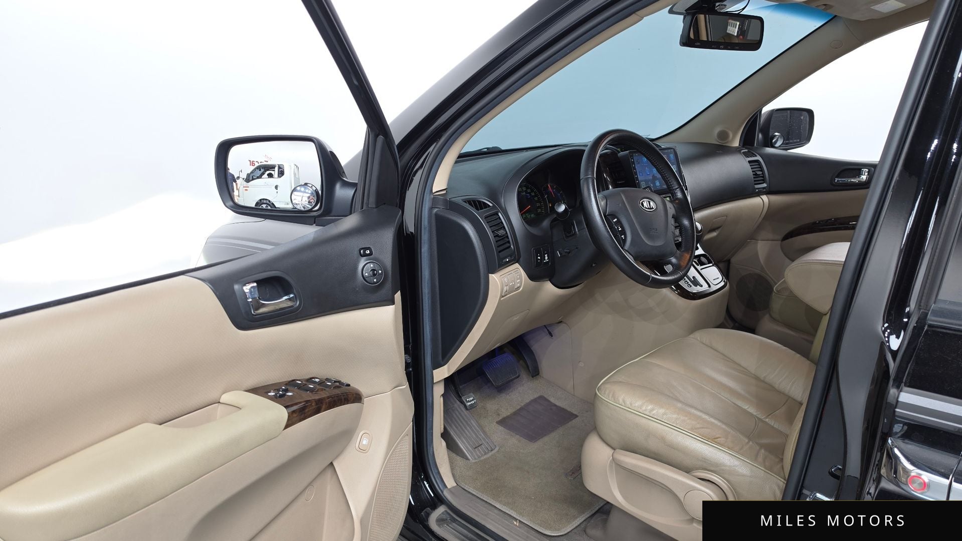 Kia Canival 2010 — миниатюра 10