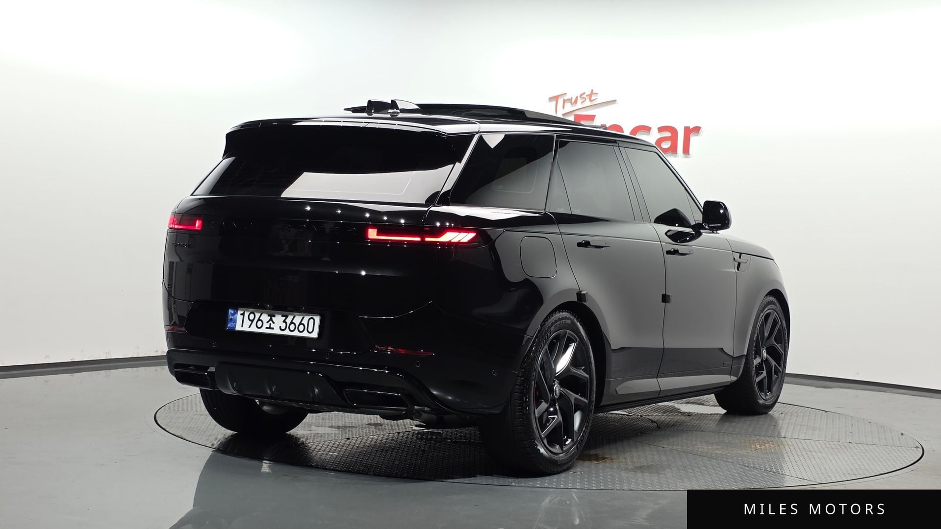 Land Rover Range Rover Sport 2025 — фото 1 из 12