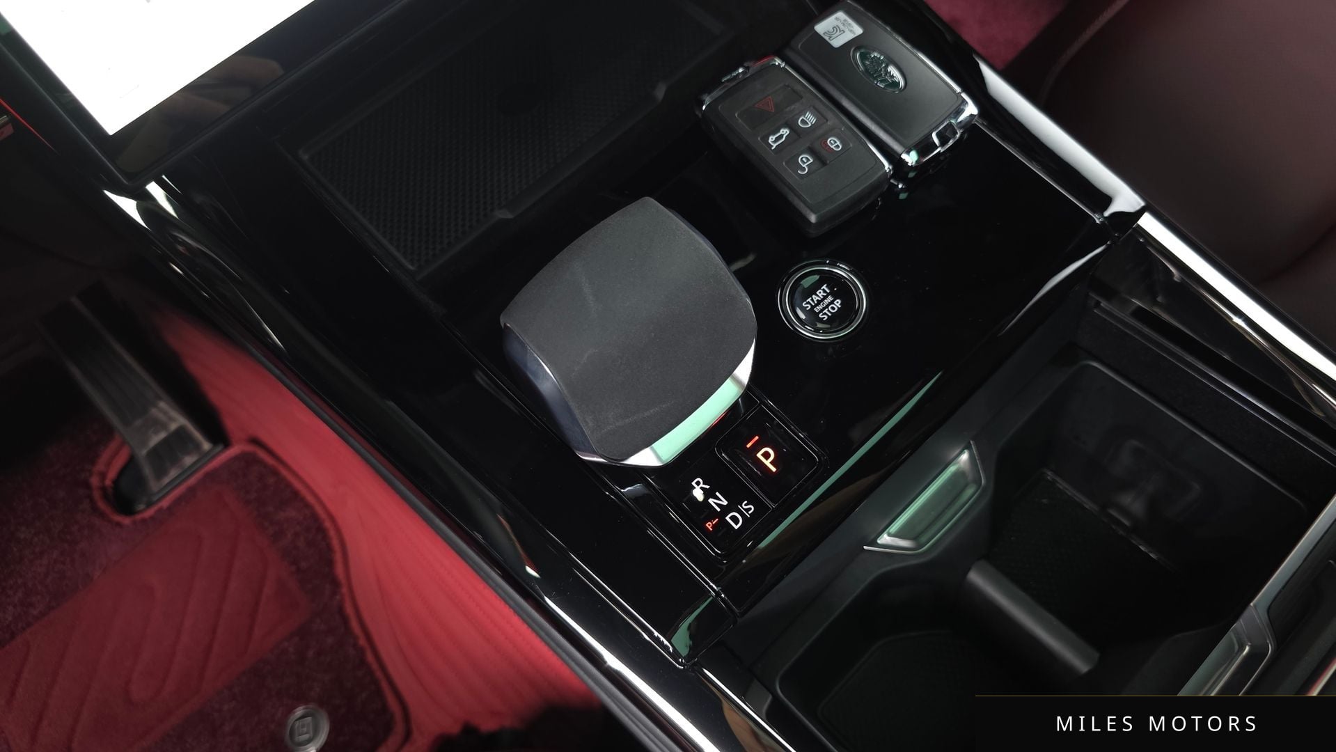 Land Rover Range Rover Sport 2025 — миниатюра 11