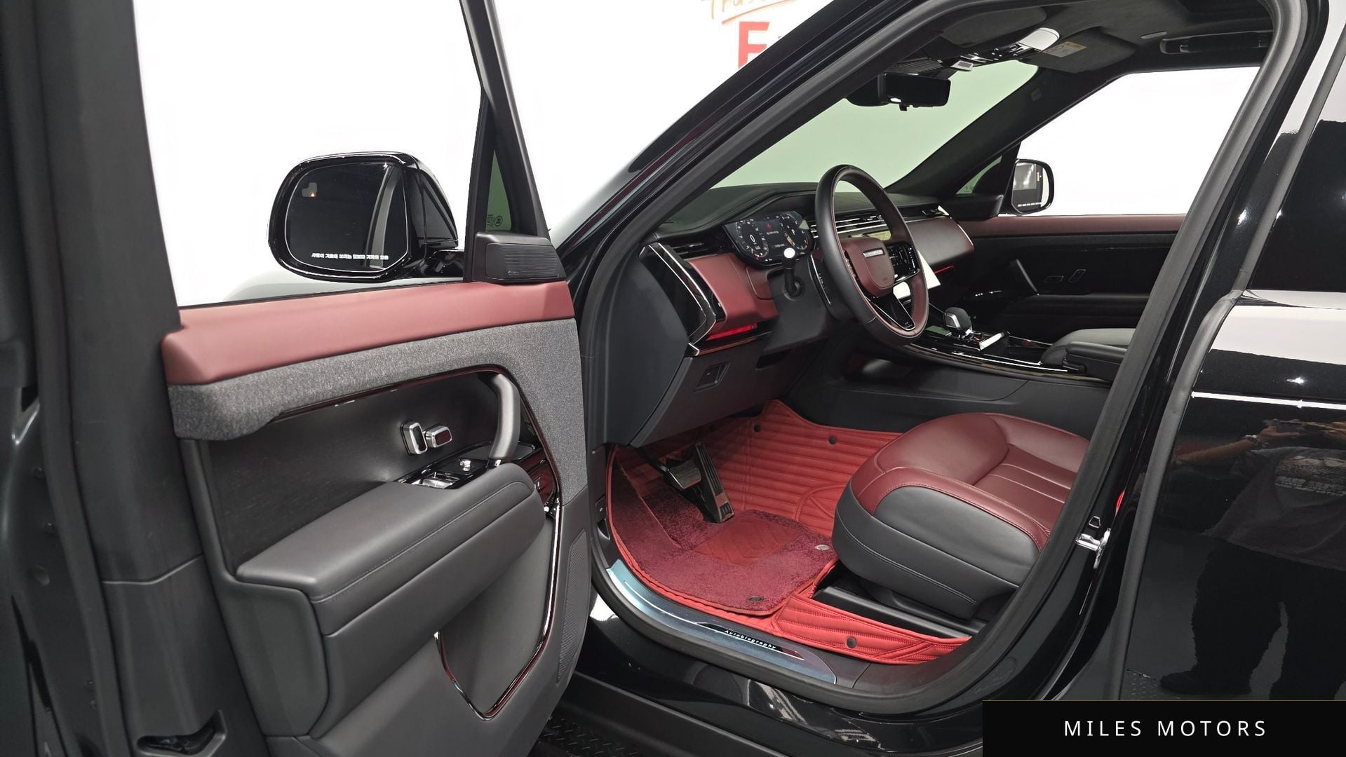 Land Rover Range Rover Sport 2025 — миниатюра 12