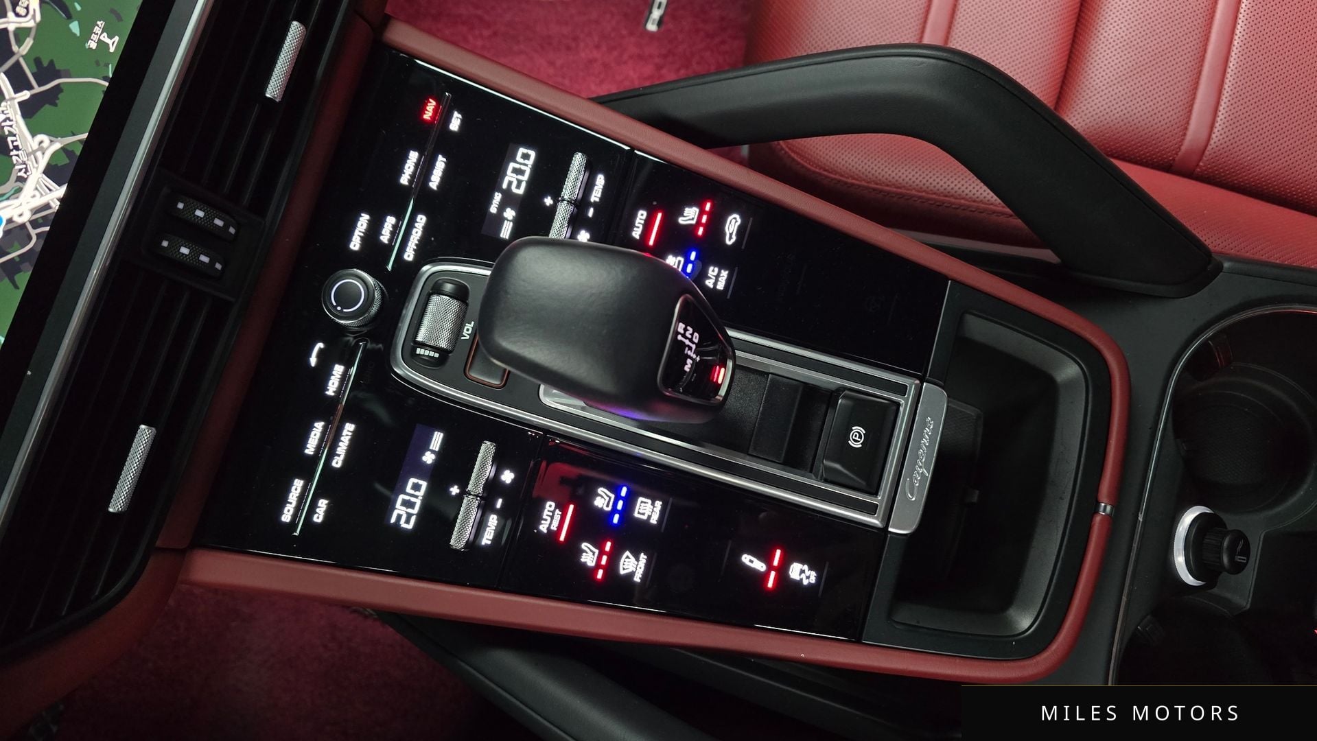 Porsche Cayenne 2023 — миниатюра 12