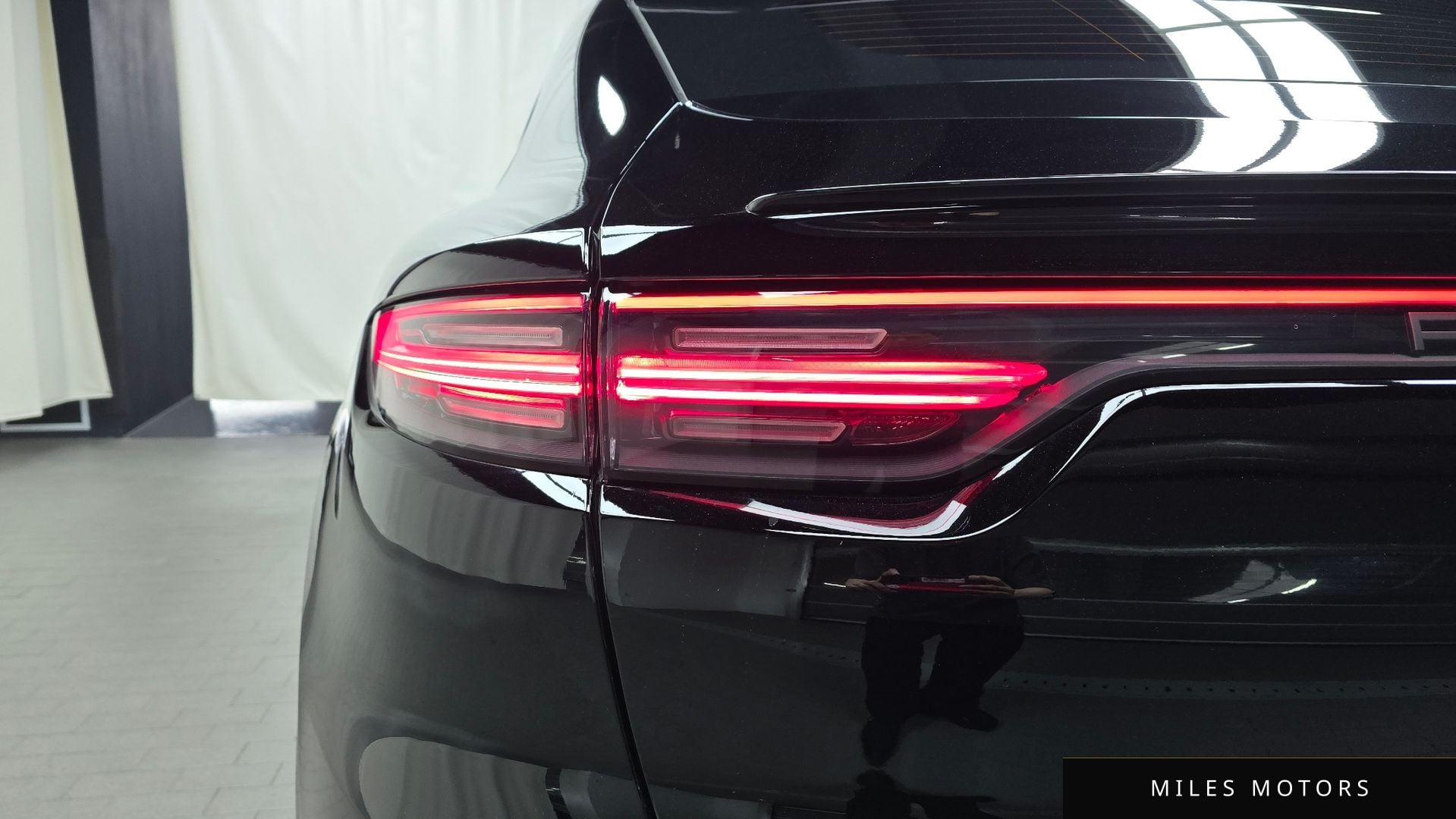 Porsche Cayenne 2023 — миниатюра 9