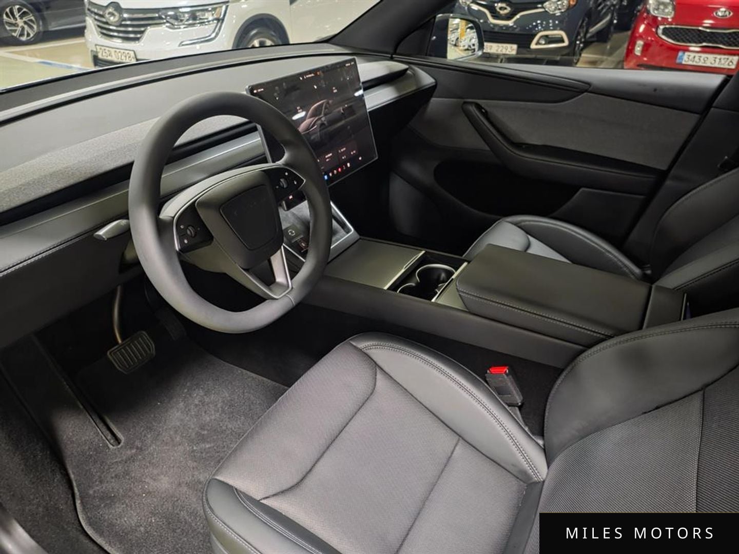Tesla Model Y 2026 — миниатюра 9