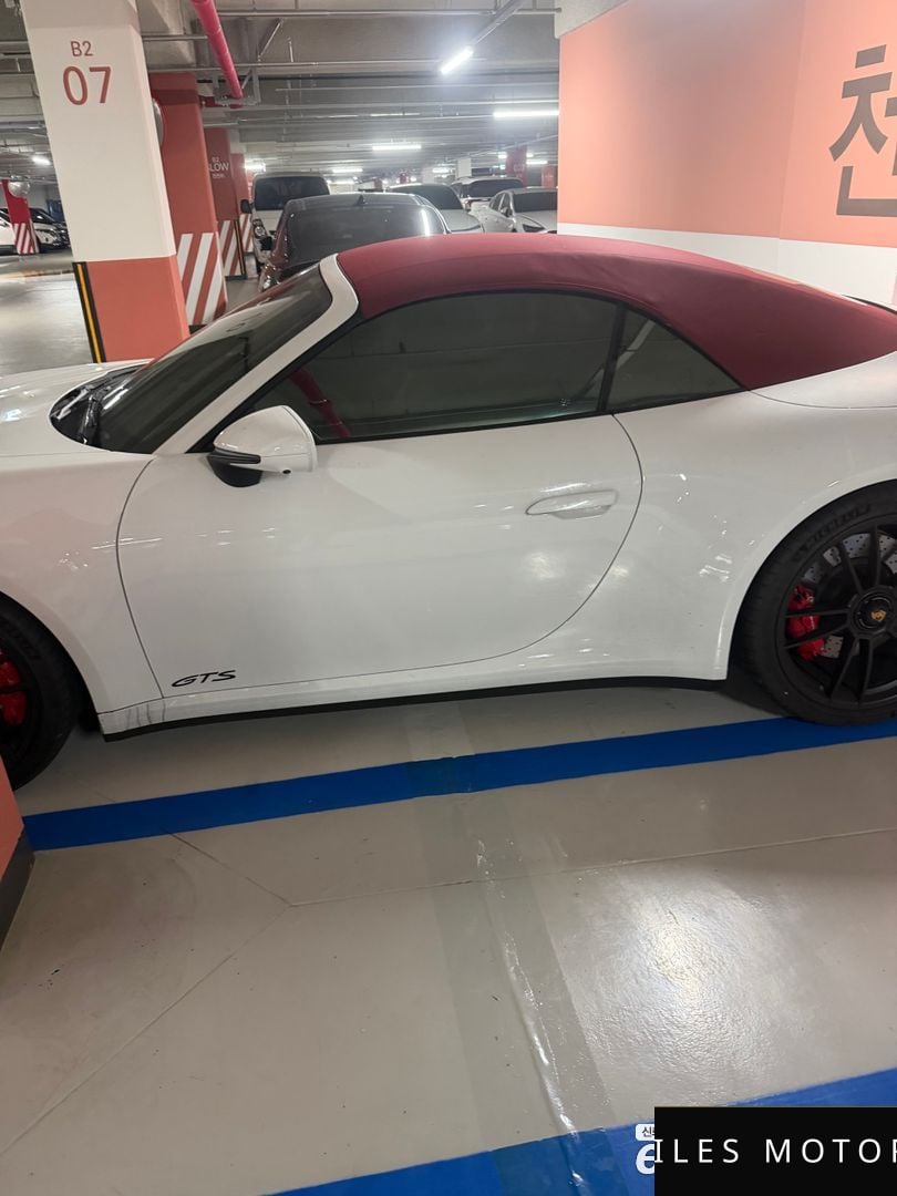 Porsche 911 (992) 2024 — миниатюра 5
