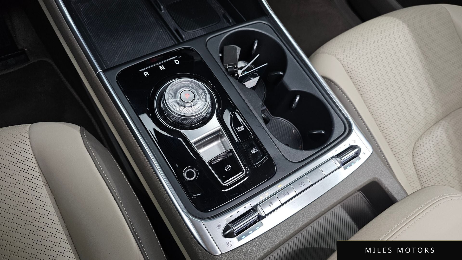 Kia Canival 2025 — миниатюра 11
