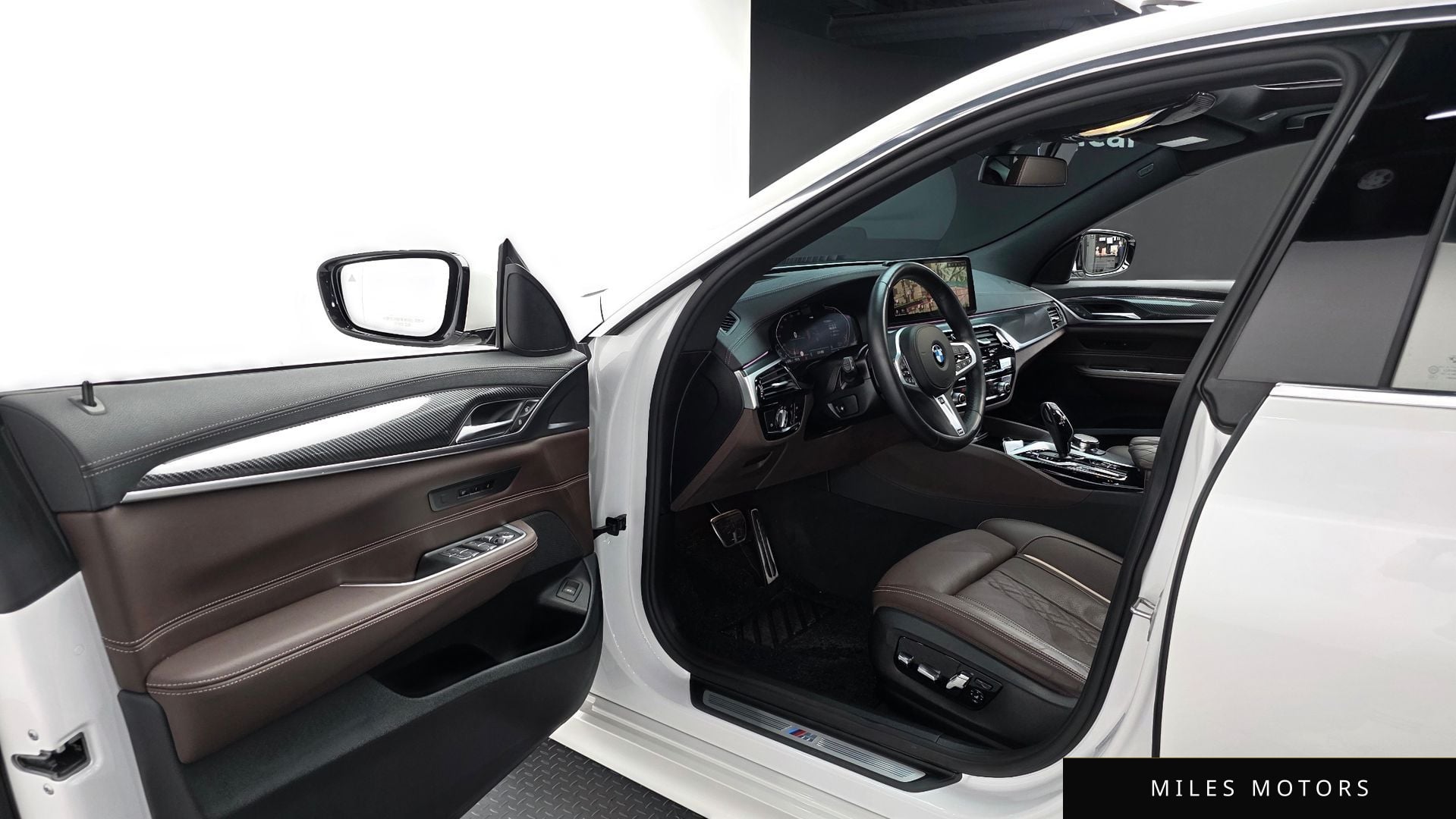 BMW 6 Series GT (G32) 2023 — миниатюра 10