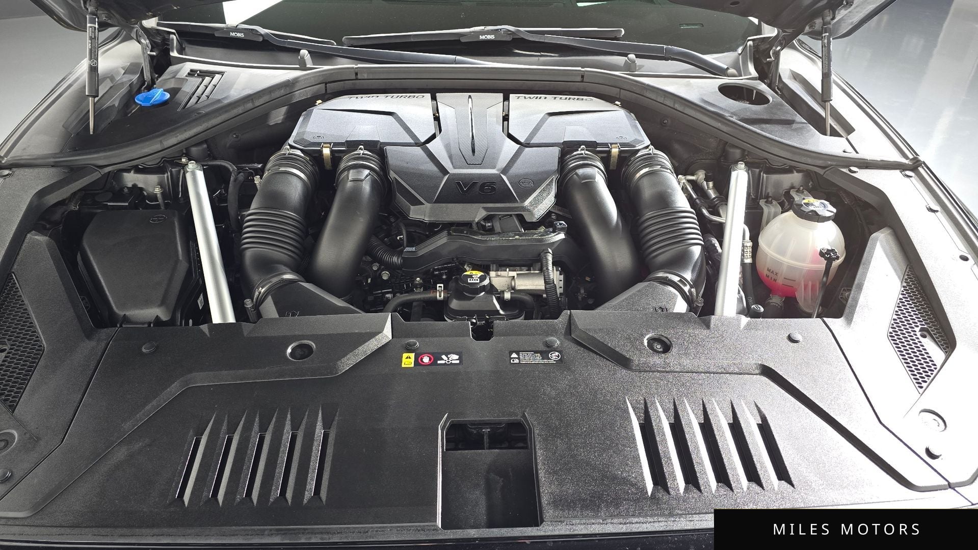 Genesis GV70 2021 — миниатюра 6