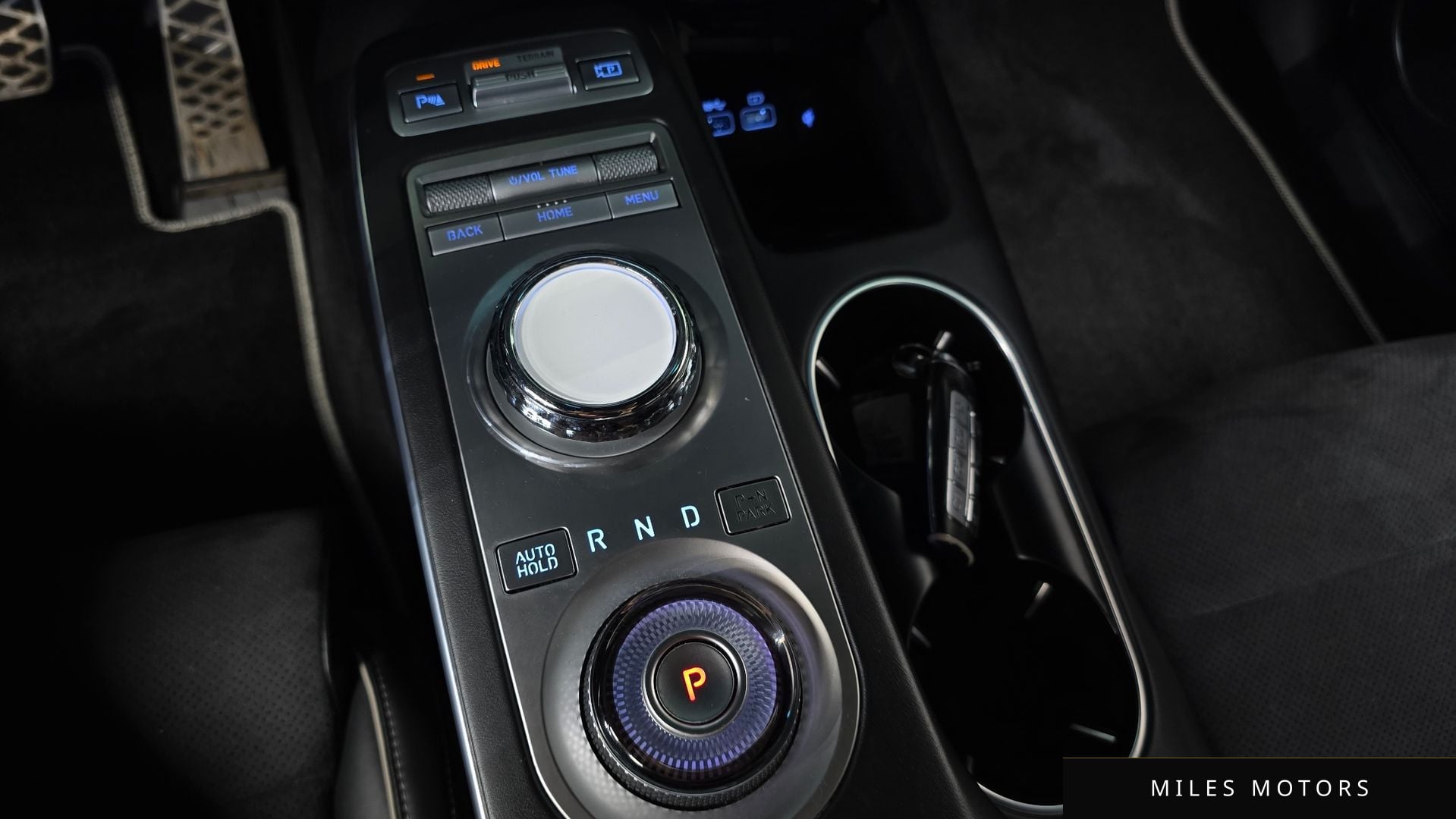 Genesis GV70 2021 — миниатюра 12