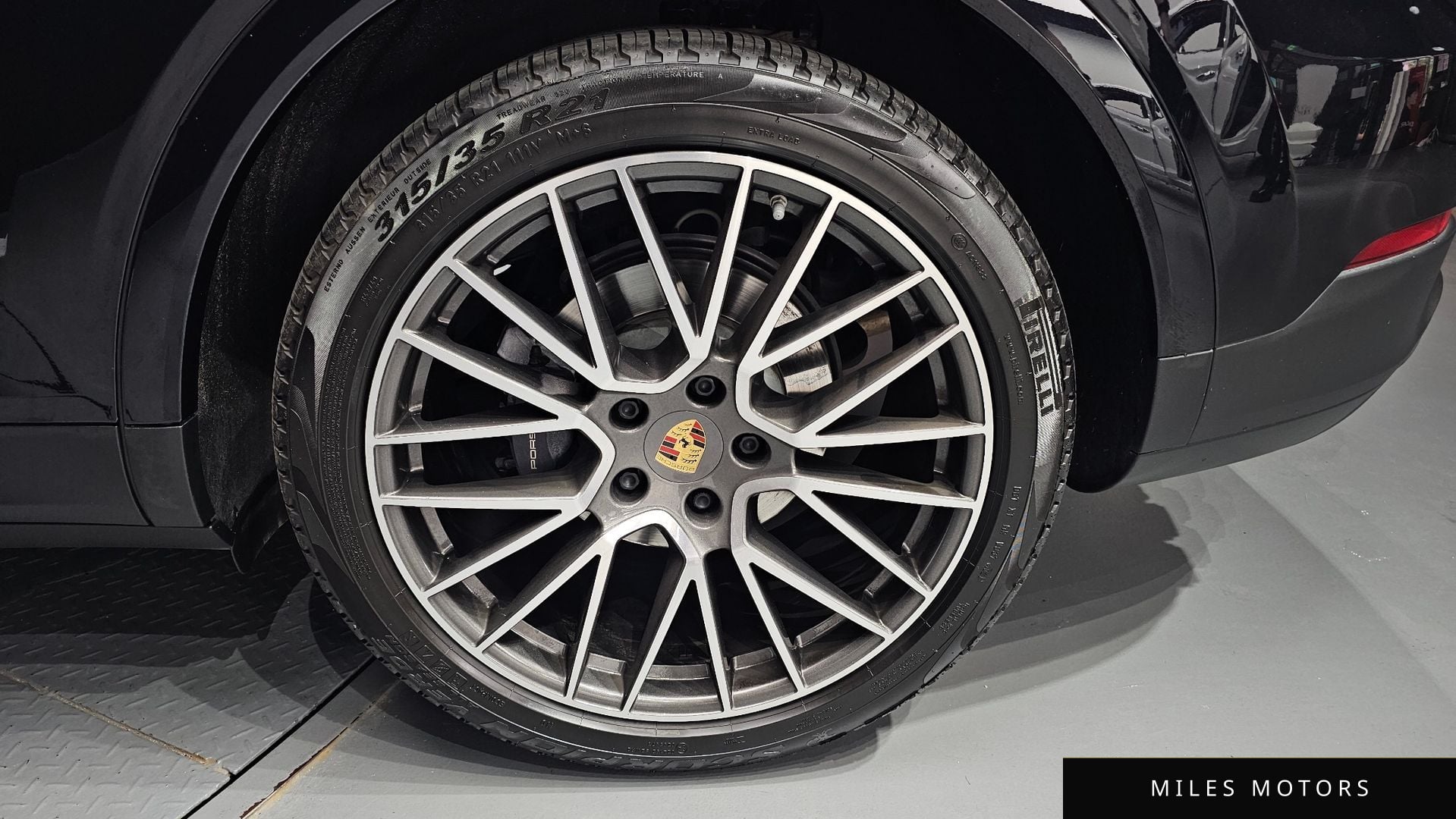 Porsche Cayenne 2022 — миниатюра 7