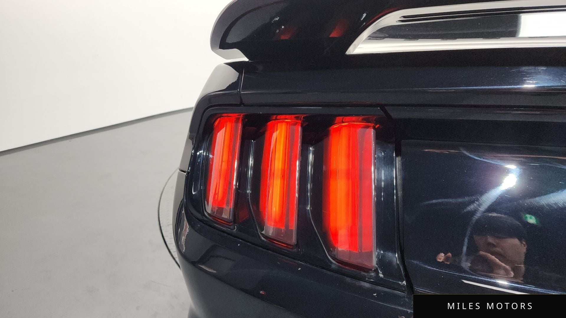 Ford Mustang 2017 — миниатюра 9