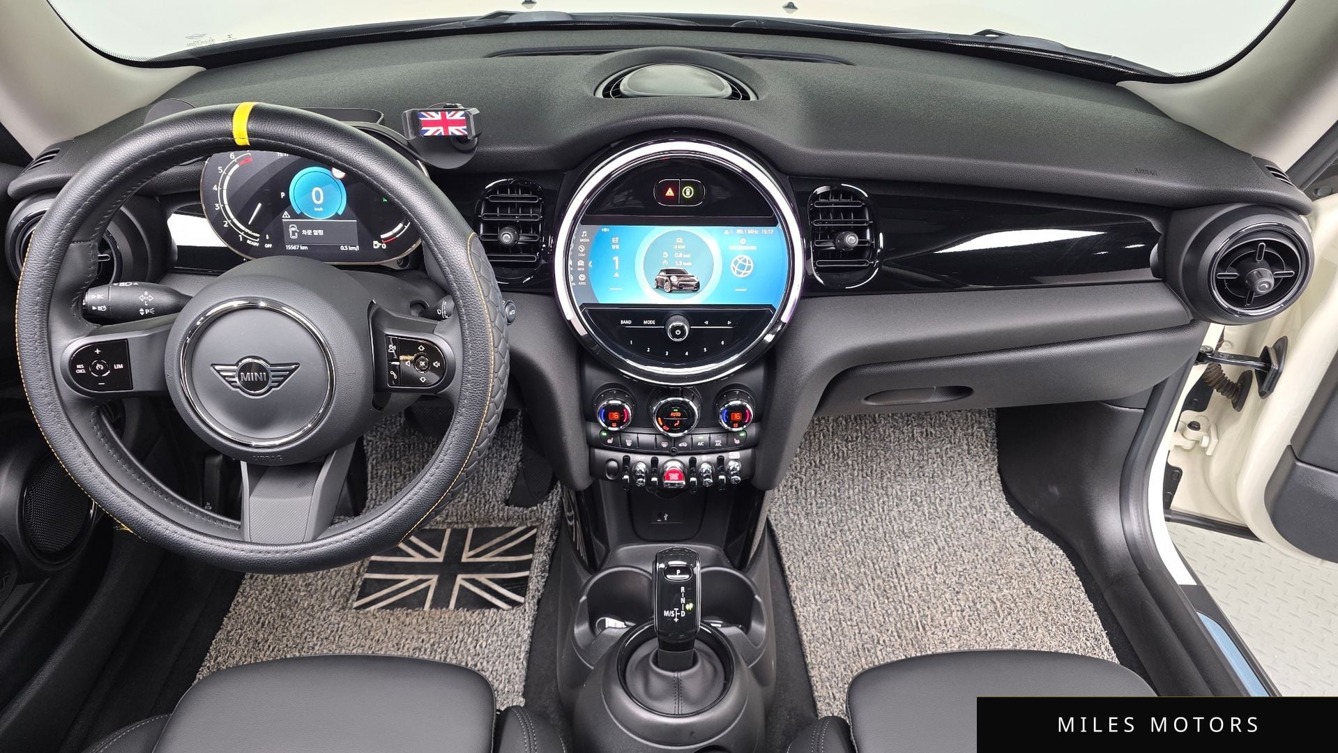 MINI Cooper 2022 — миниатюра 10