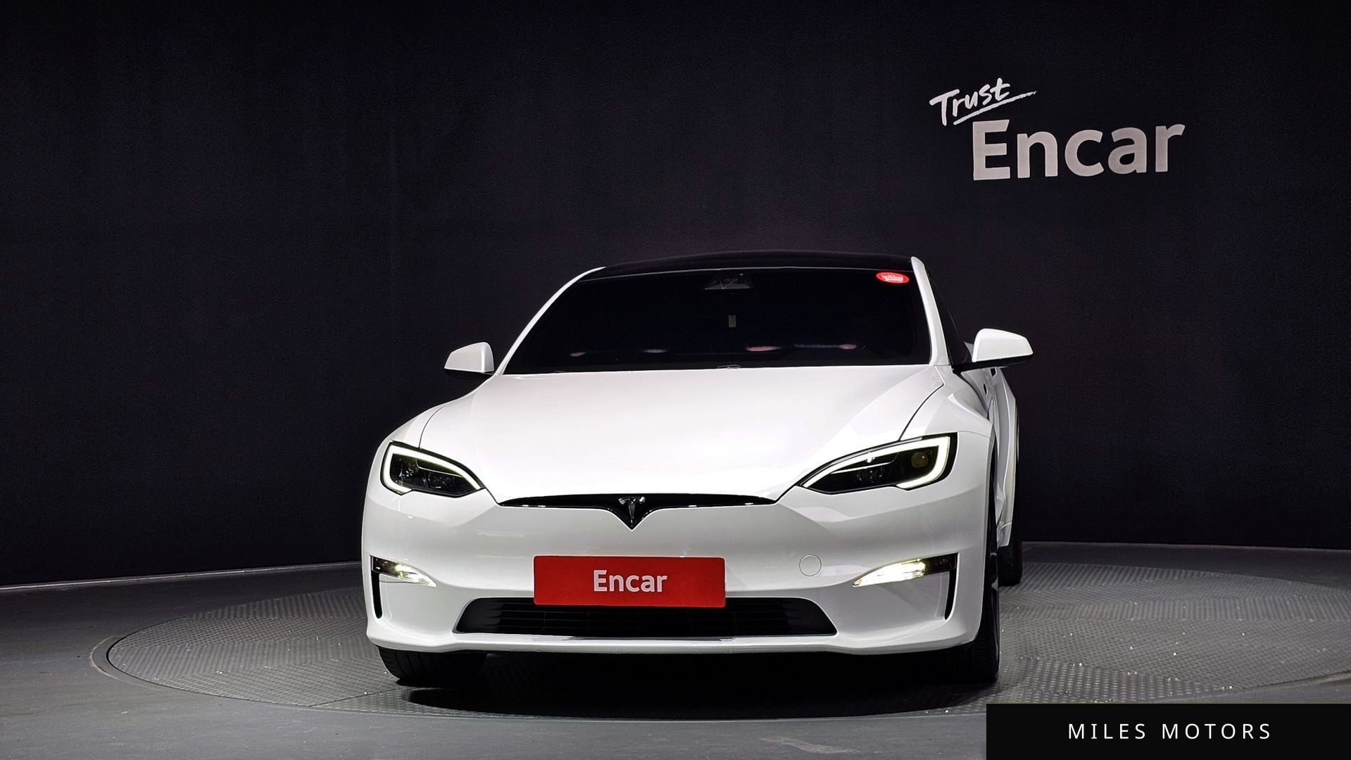 Tesla Model S 2023 — миниатюра 3
