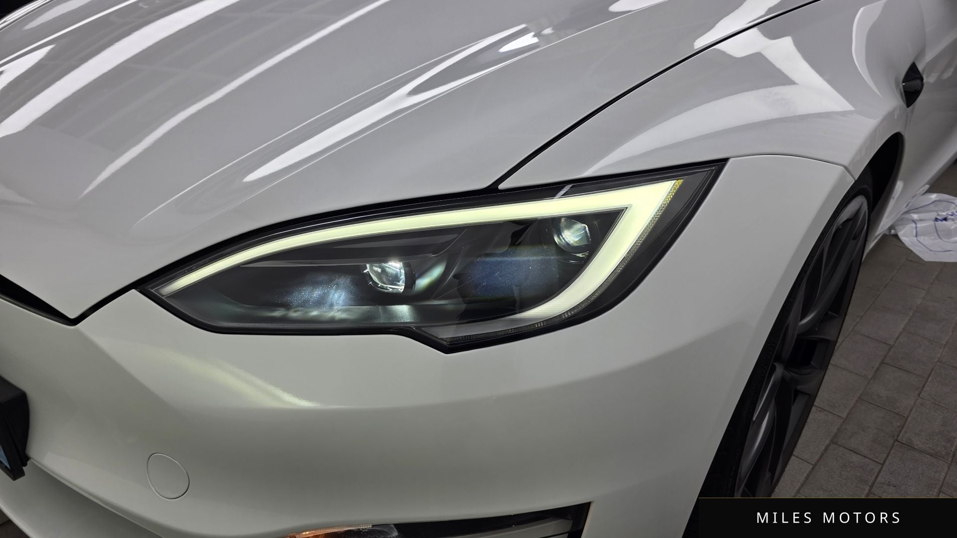 Tesla Model S 2023 — миниатюра 8