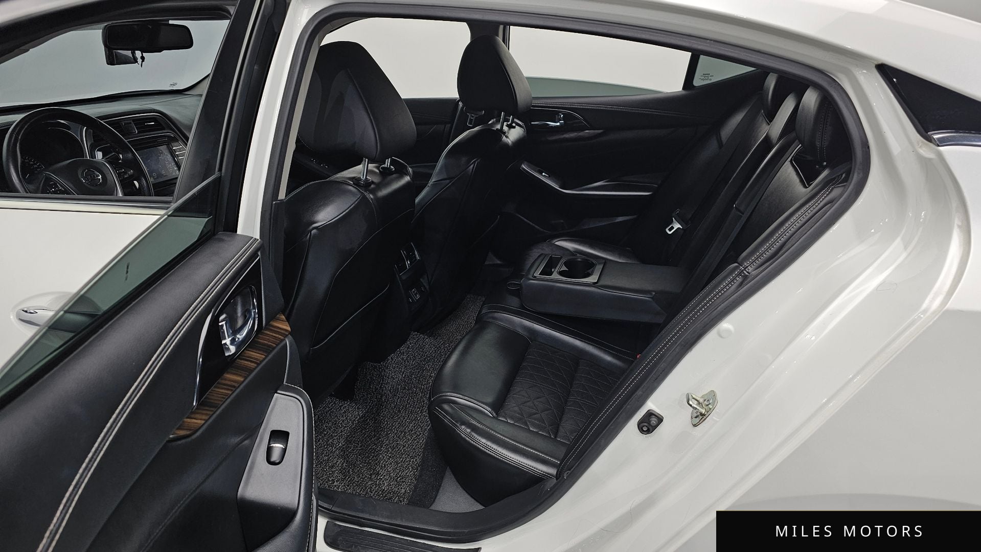 Nissan Maxima 2018 — миниатюра 12