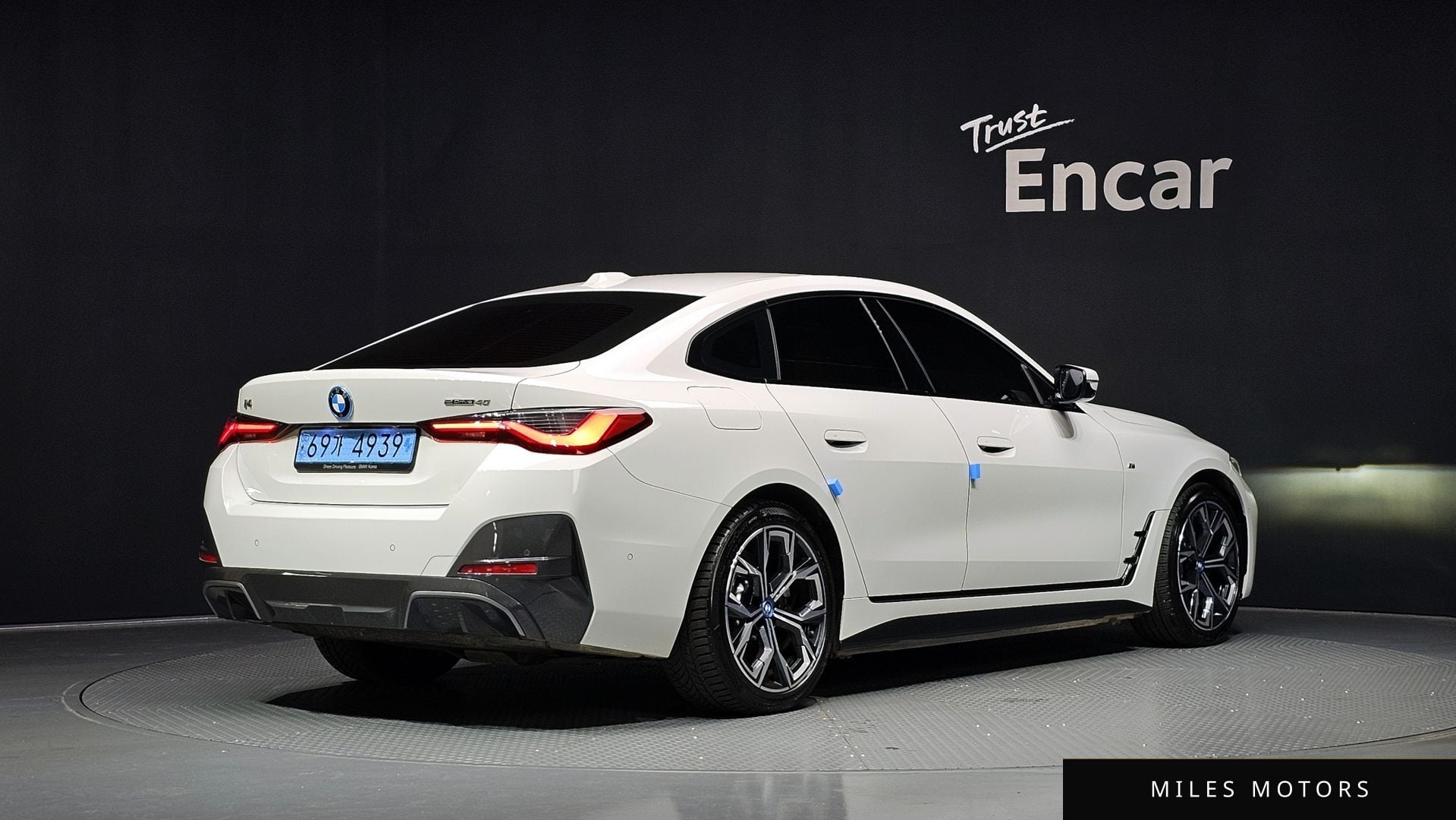 BMW i4 2022 — миниатюра 2