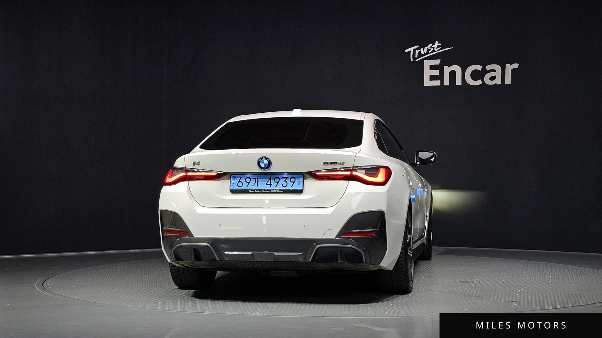 BMW i4 2022 — миниатюра 4