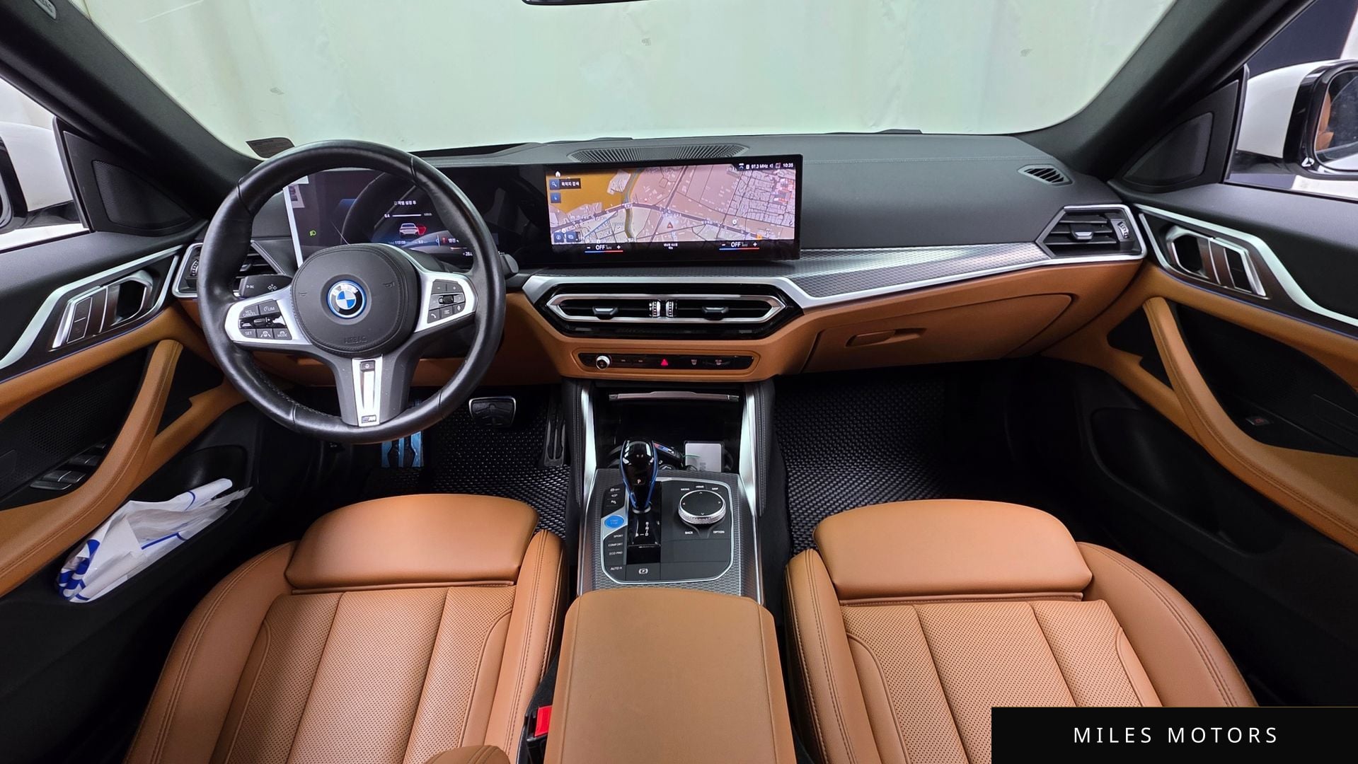 BMW i4 2022 — миниатюра 10