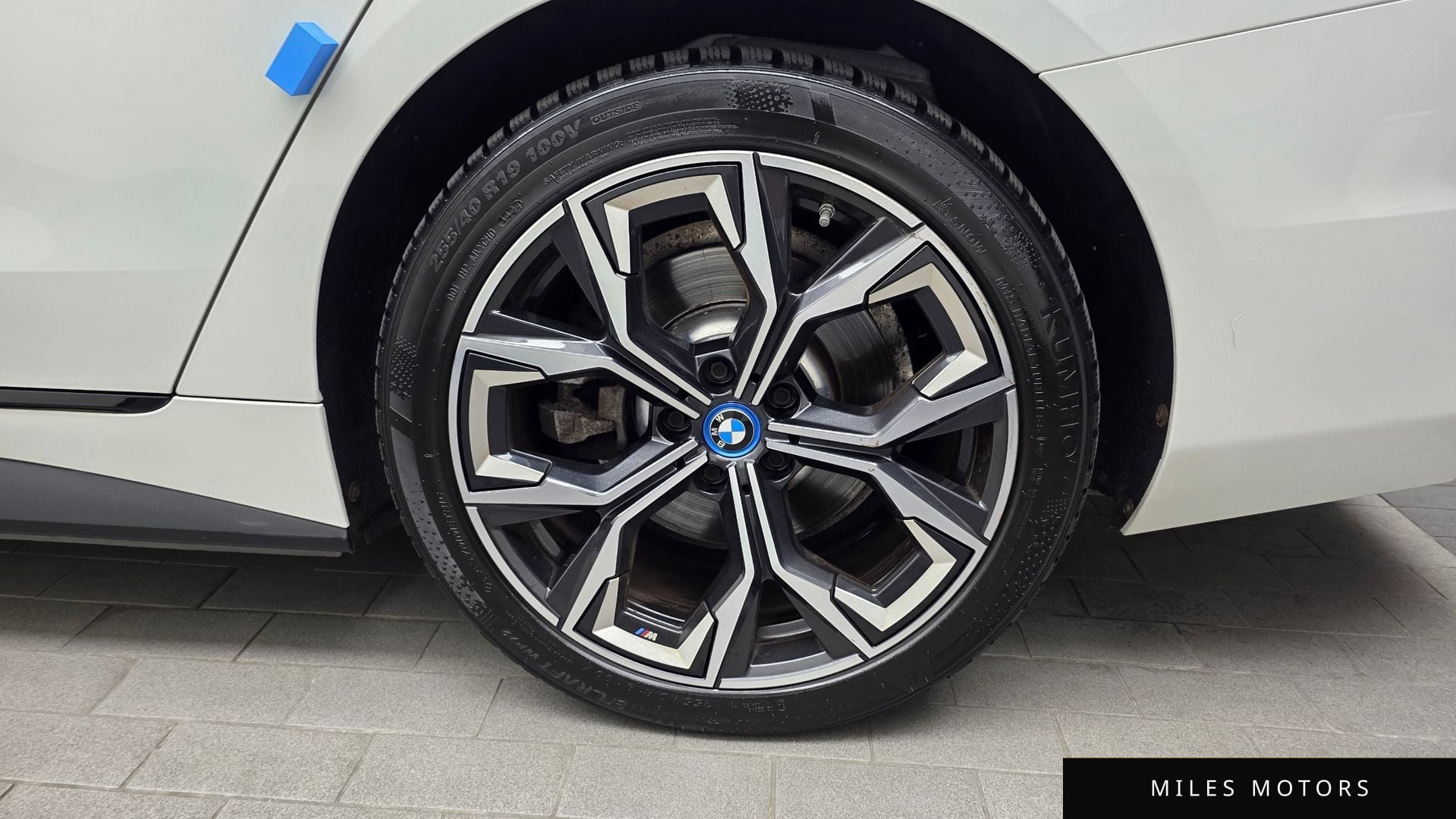 BMW i4 2022 — миниатюра 7