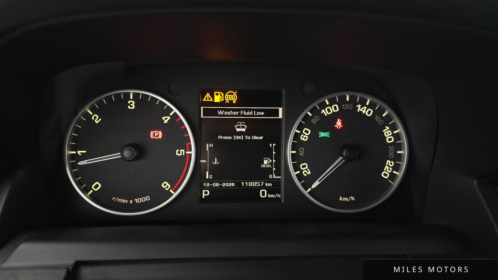 Land Rover Discovery 2015 — миниатюра 8