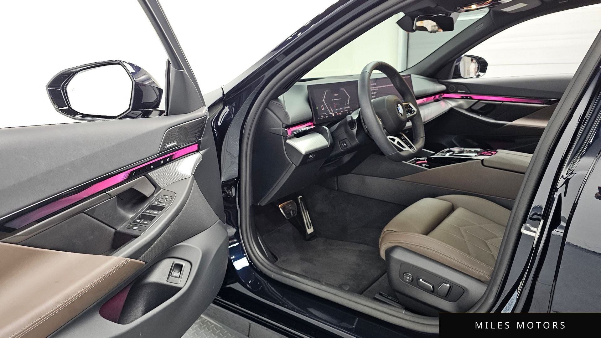 BMW 5 Series (G60) 2025 — миниатюра 10