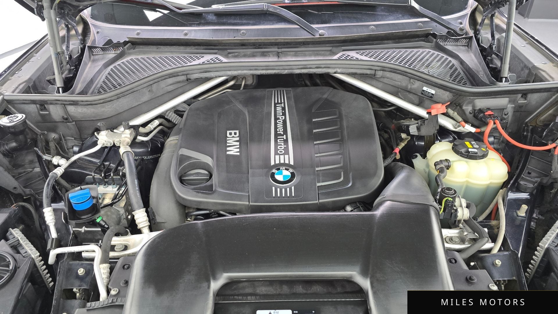 BMW X6 (F16) 2018 — миниатюра 6