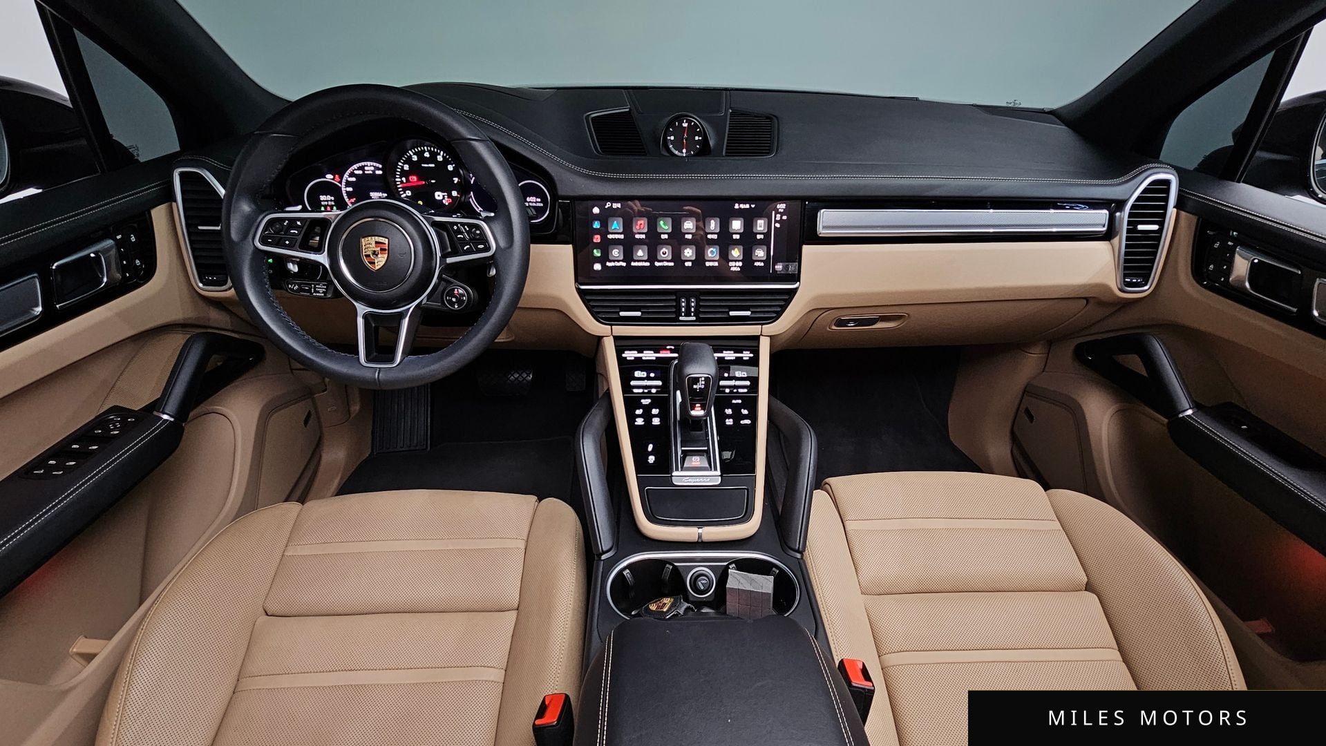 Porsche Cayenne 2023 — миниатюра 9