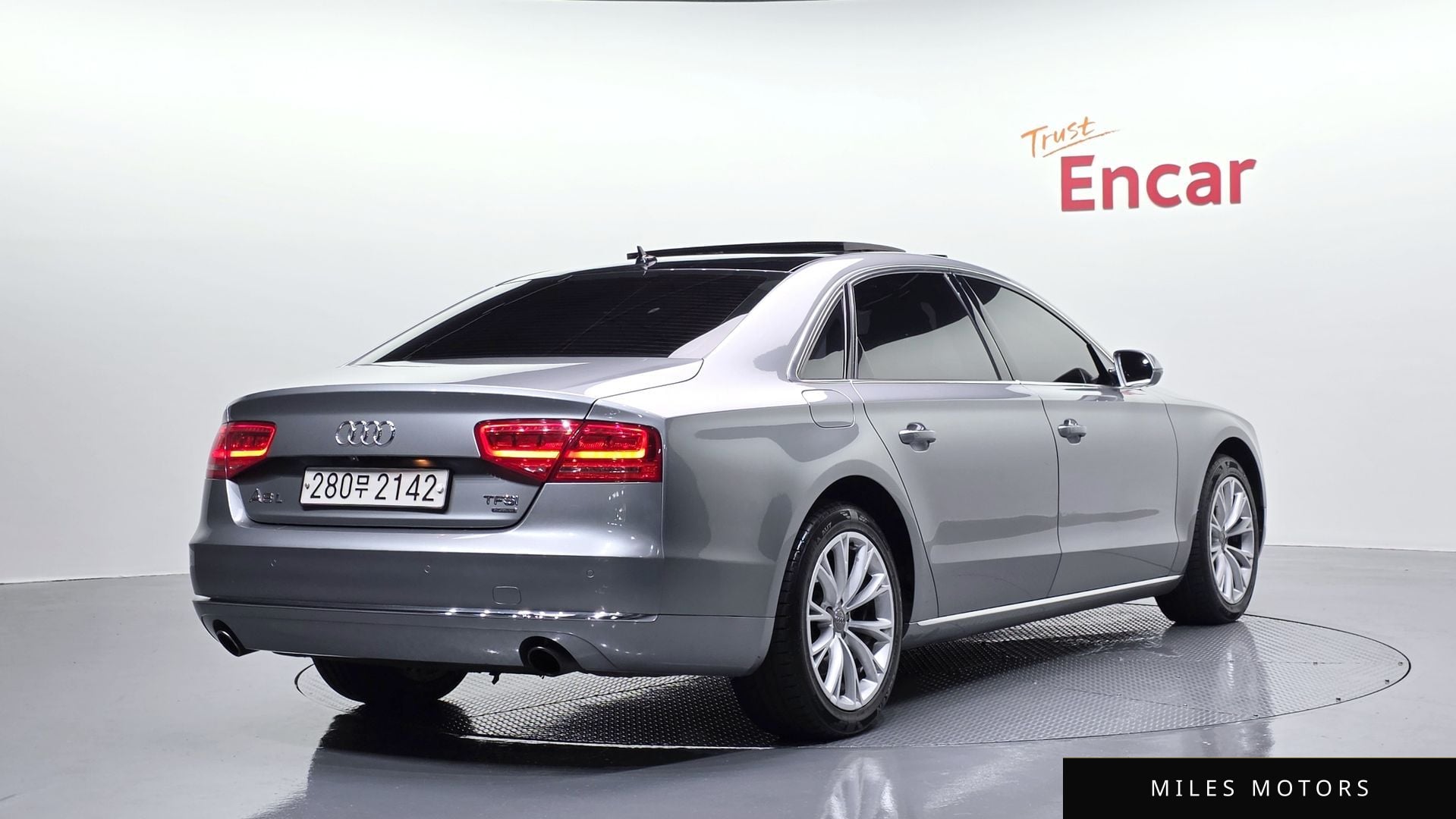 Audi A8 2013 — миниатюра 2