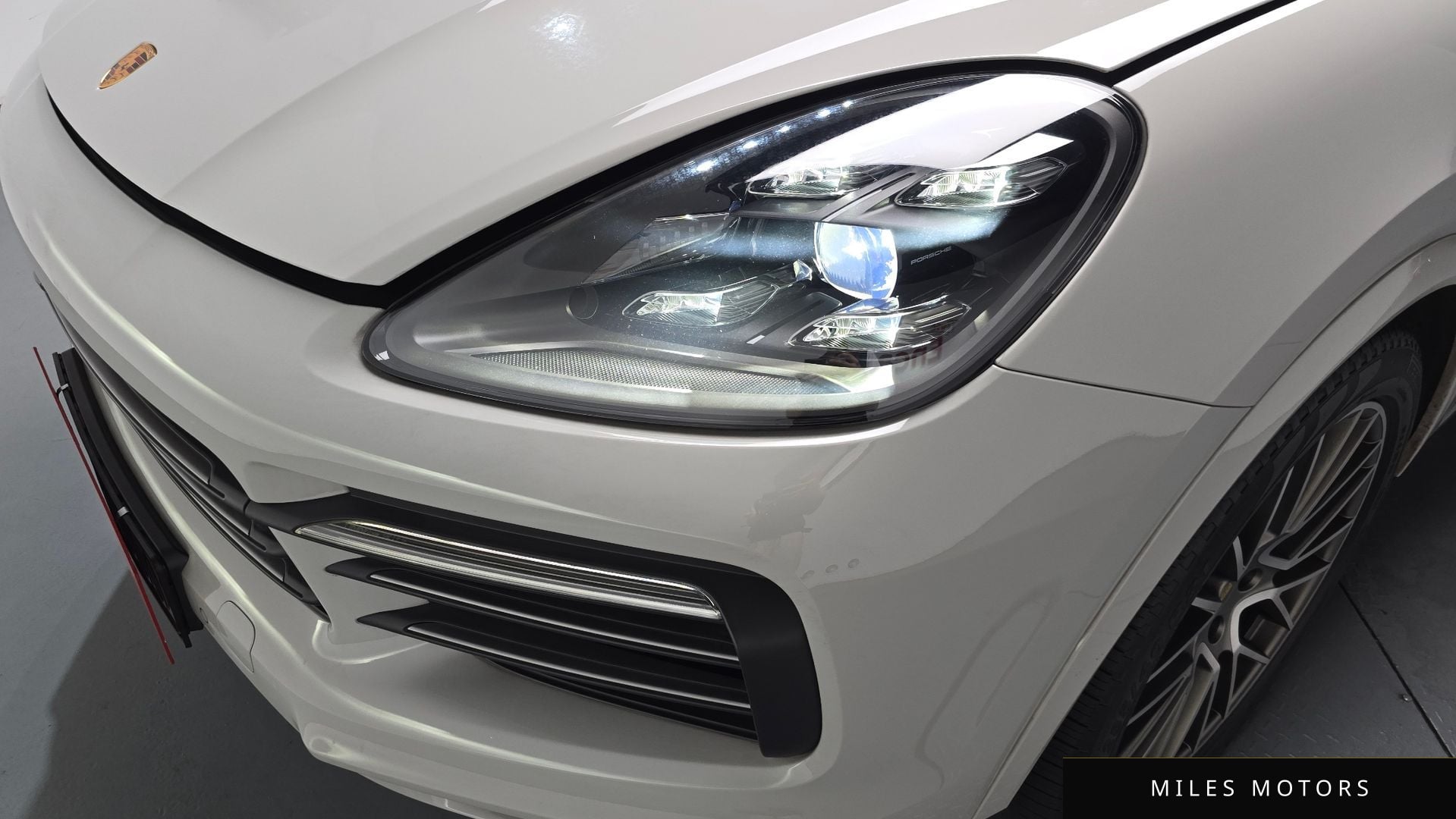 Porsche Cayenne 2023 — миниатюра 7