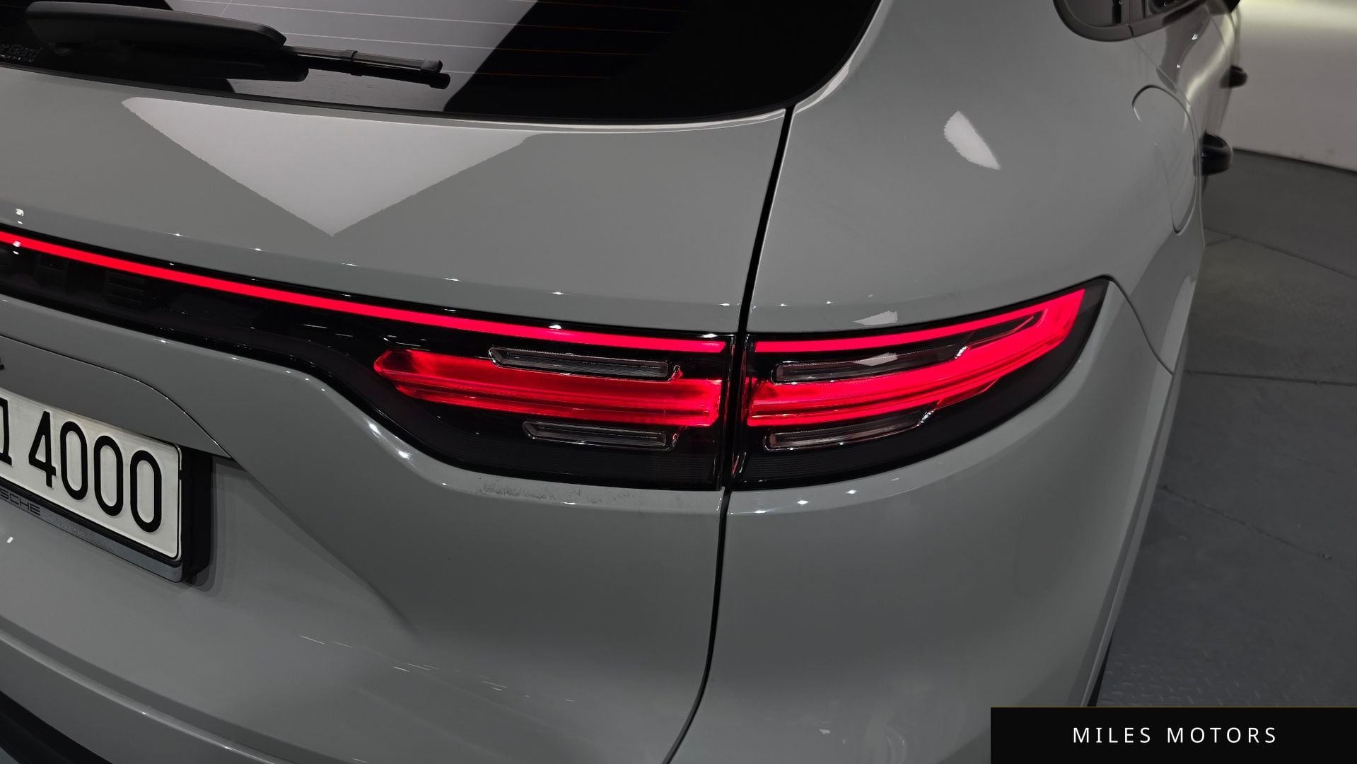 Porsche Cayenne 2023 — миниатюра 8