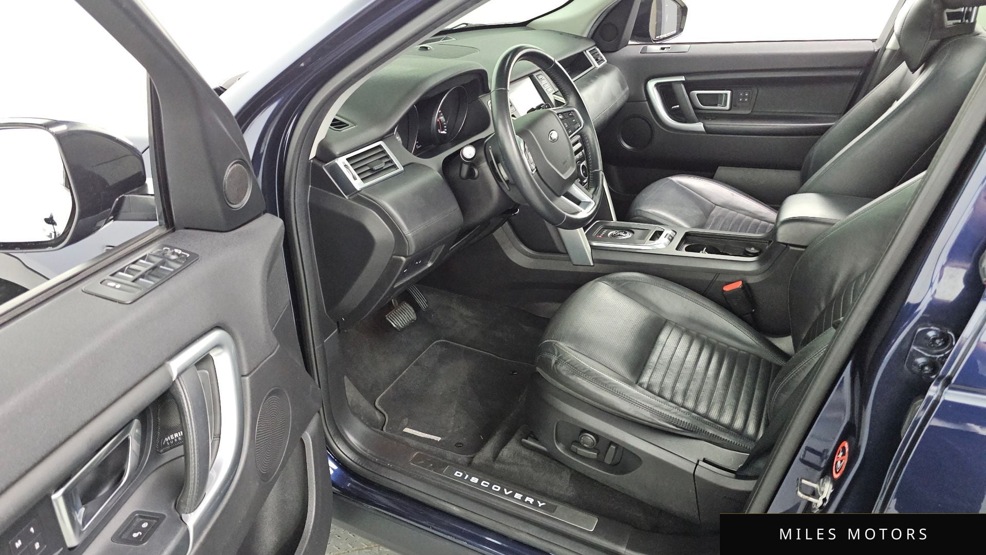 Land Rover Discovery Sport 2016 — миниатюра 10