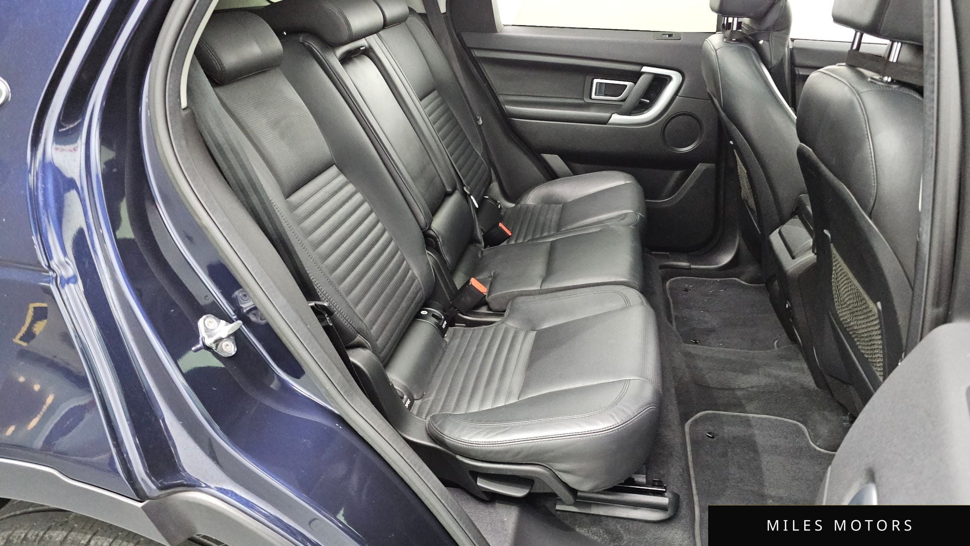 Land Rover Discovery Sport 2016 — миниатюра 11