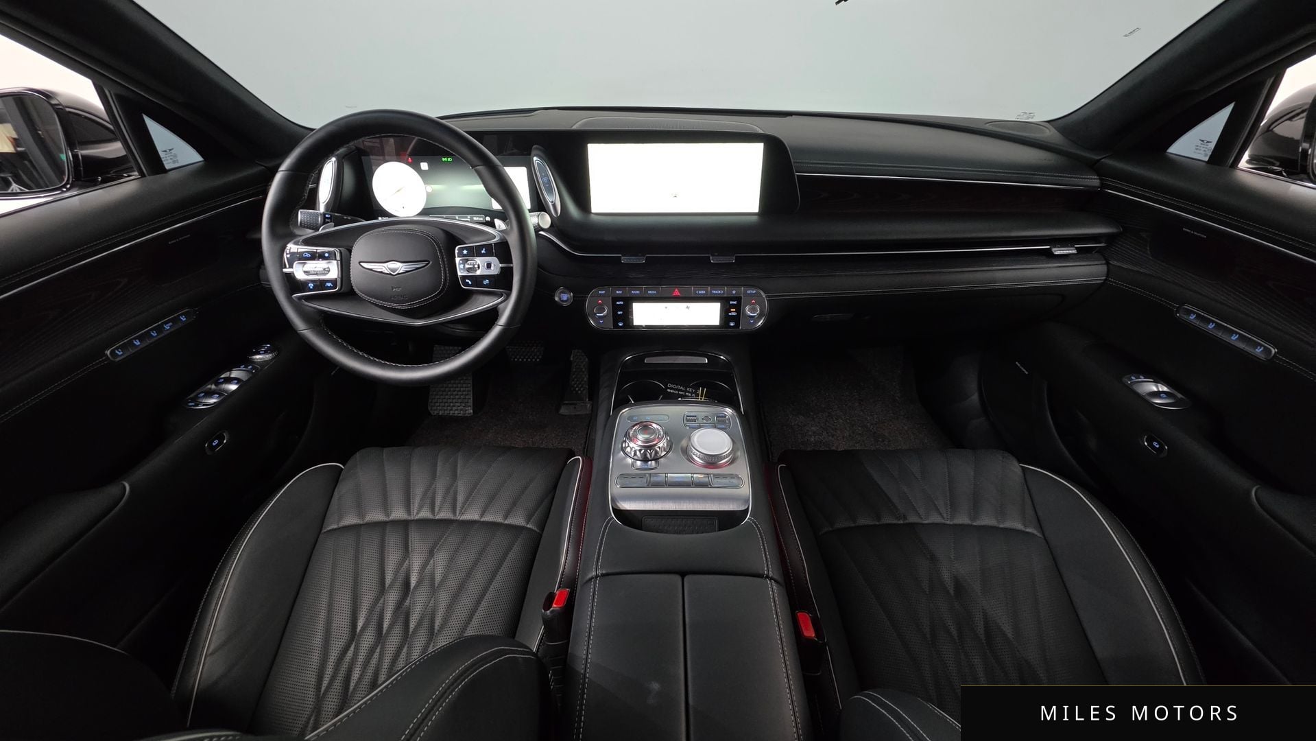 Genesis G90 (RS4) 2023 — миниатюра 10