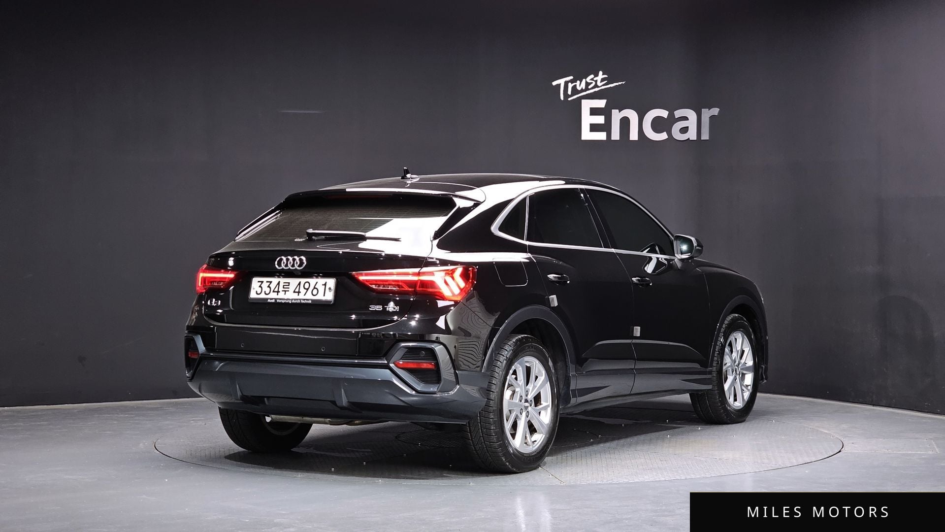 Audi Q3 (F3) 2020 — фото 1 из 12