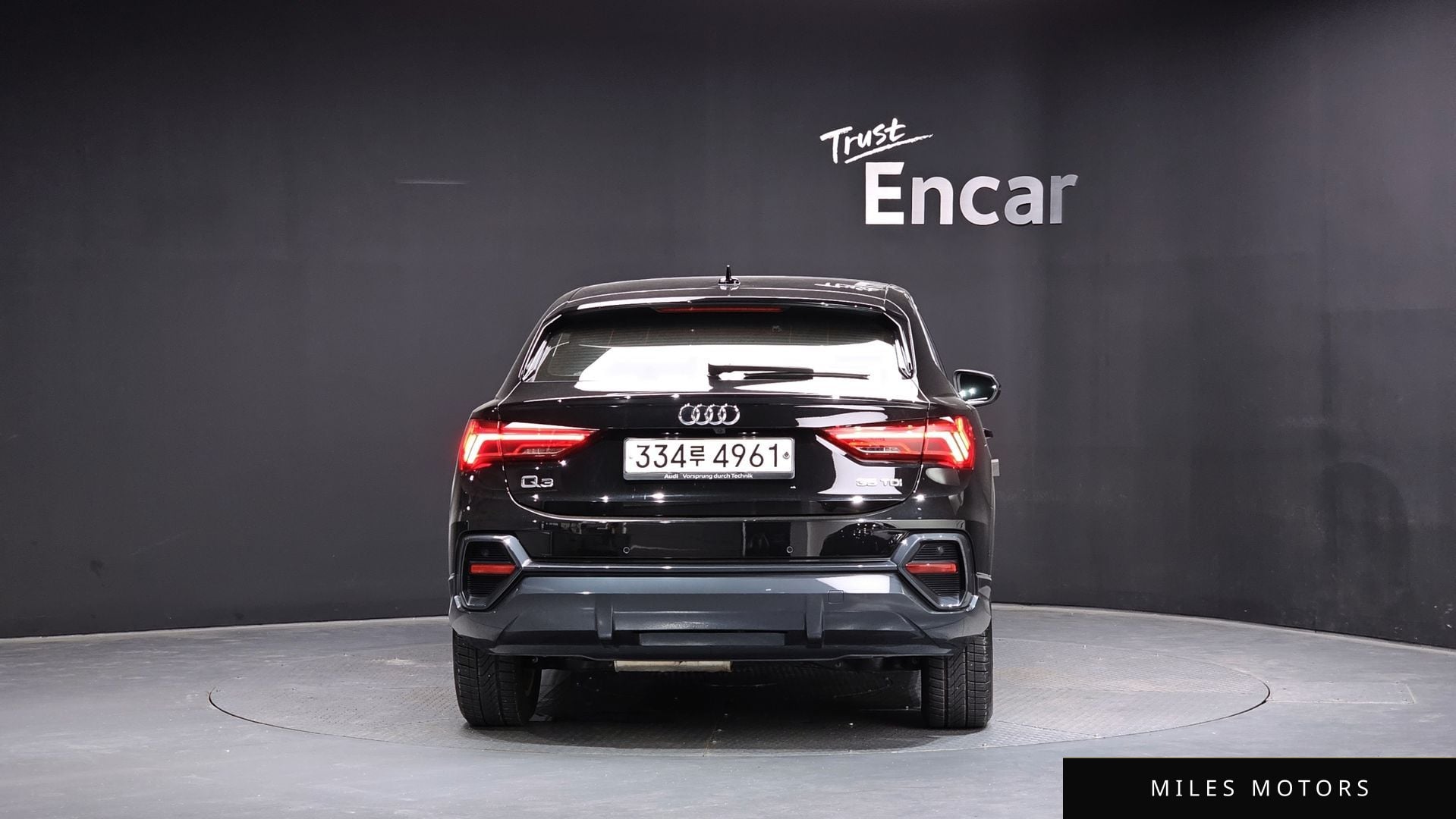 Audi Q3 (F3) 2020 — миниатюра 3
