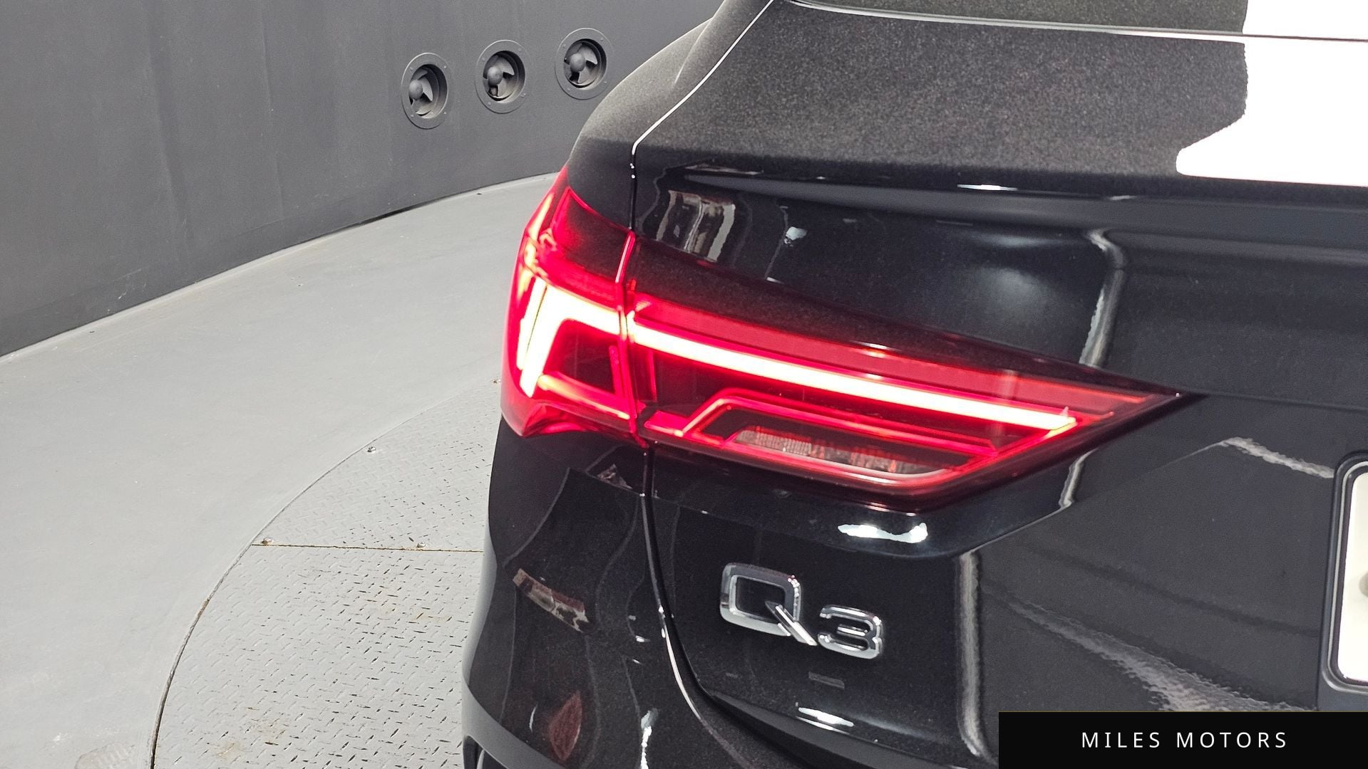 Audi Q3 (F3) 2020 — миниатюра 8