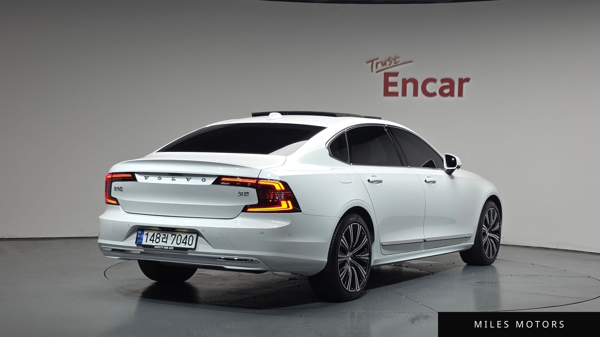 Volvo S90 2023 — миниатюра 2